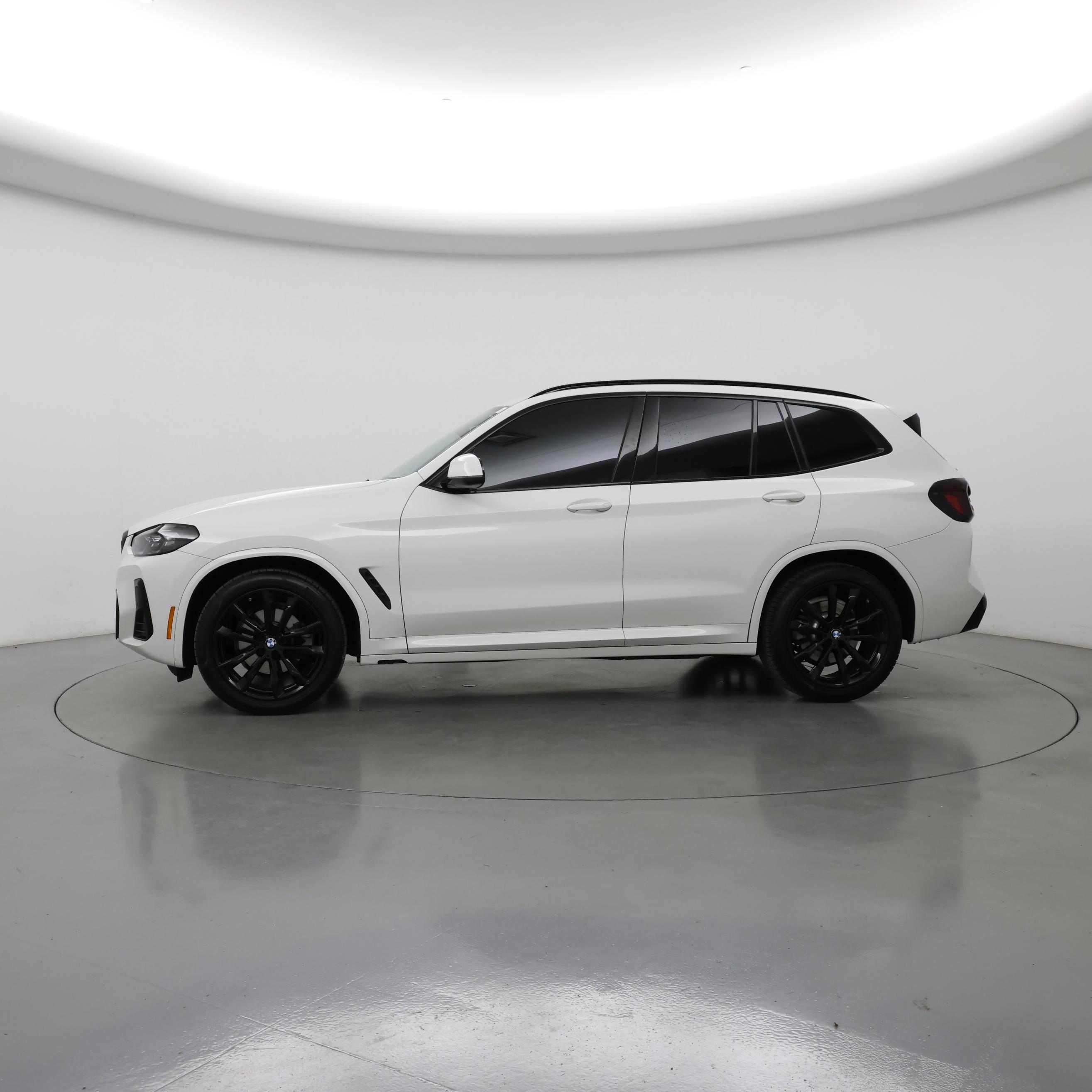 Thumbnail: 2023 BMW X3 - 3