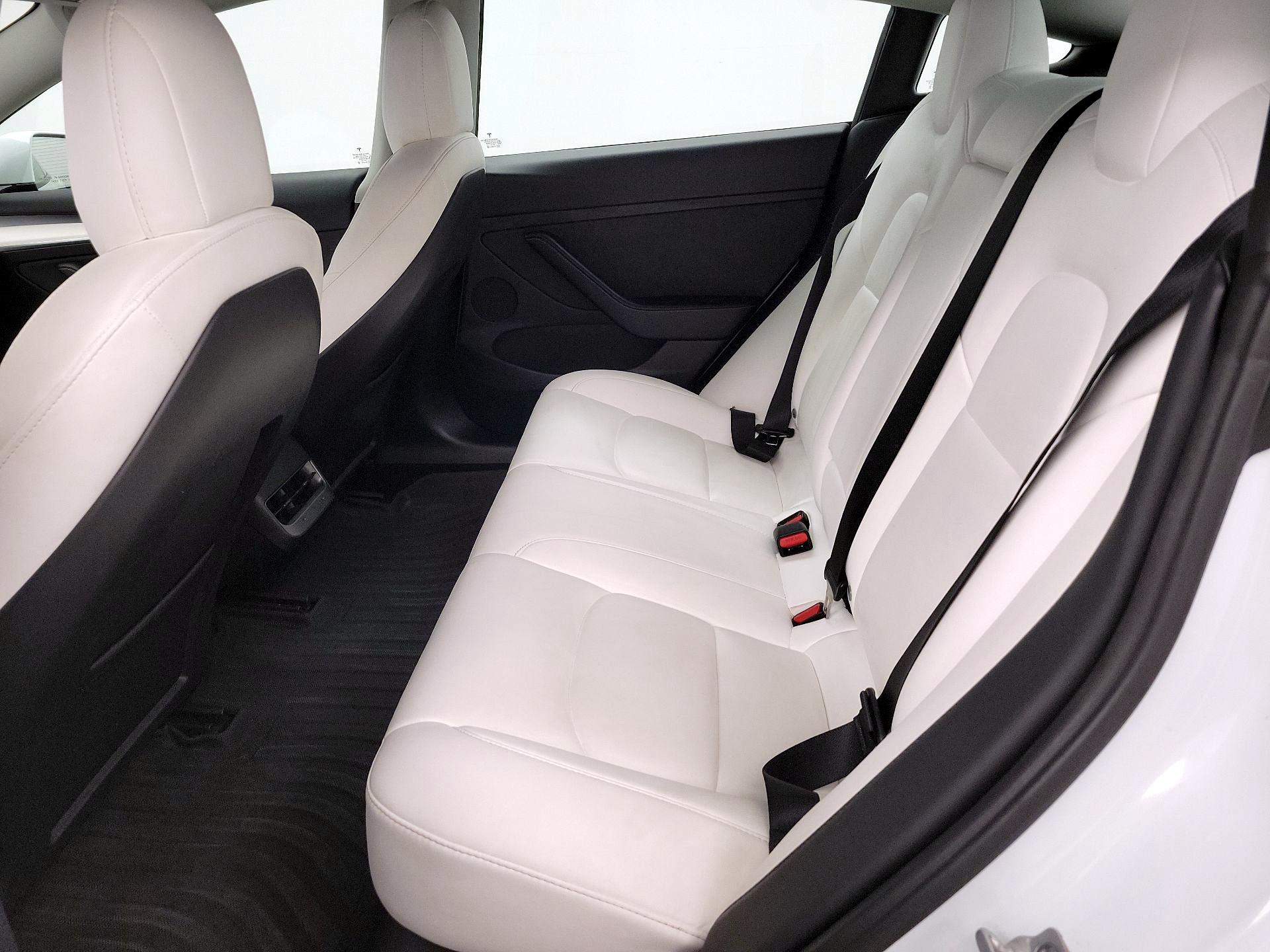 Thumbnail: 2022 Tesla Model 3 - 20