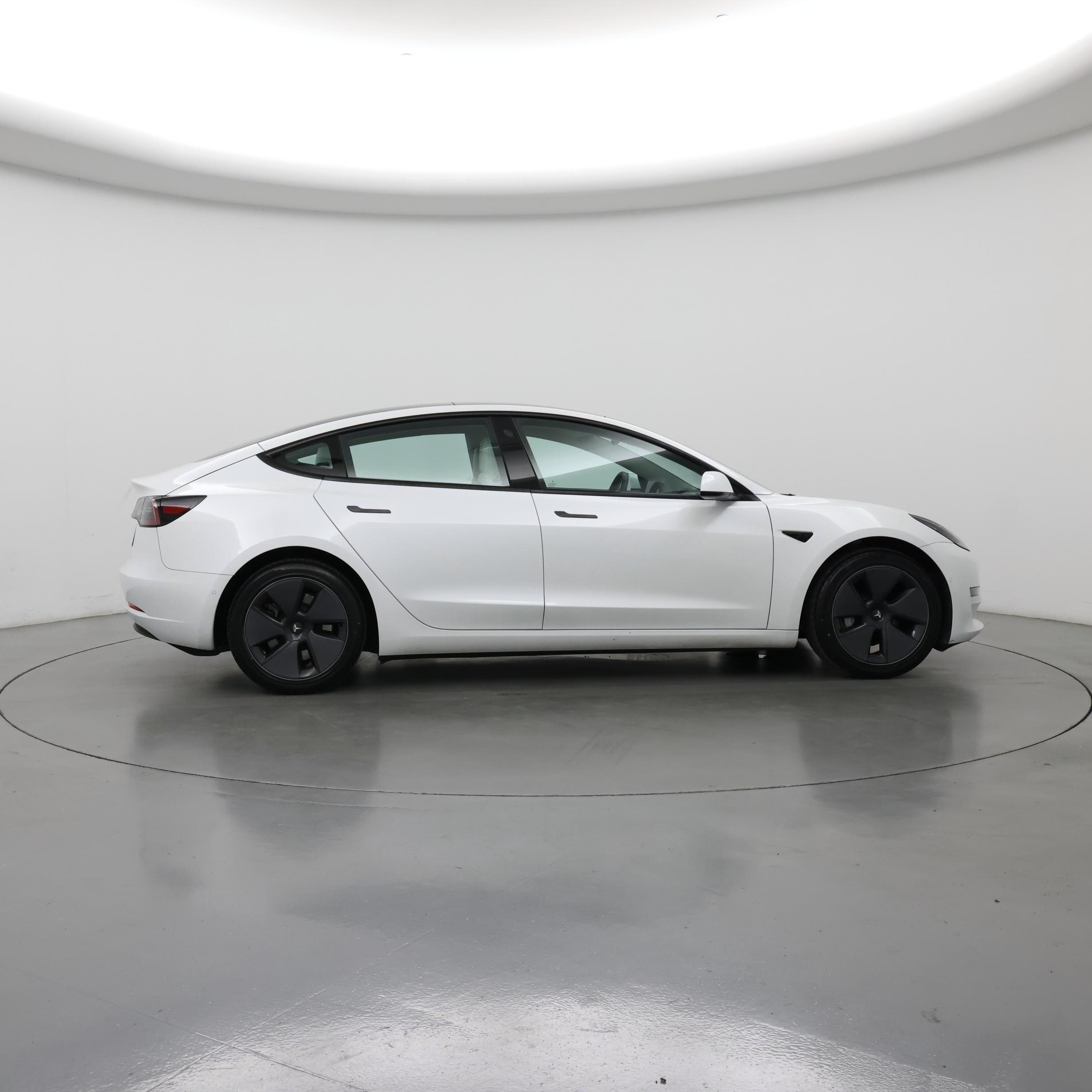 Thumbnail: 2022 Tesla Model 3 - 7