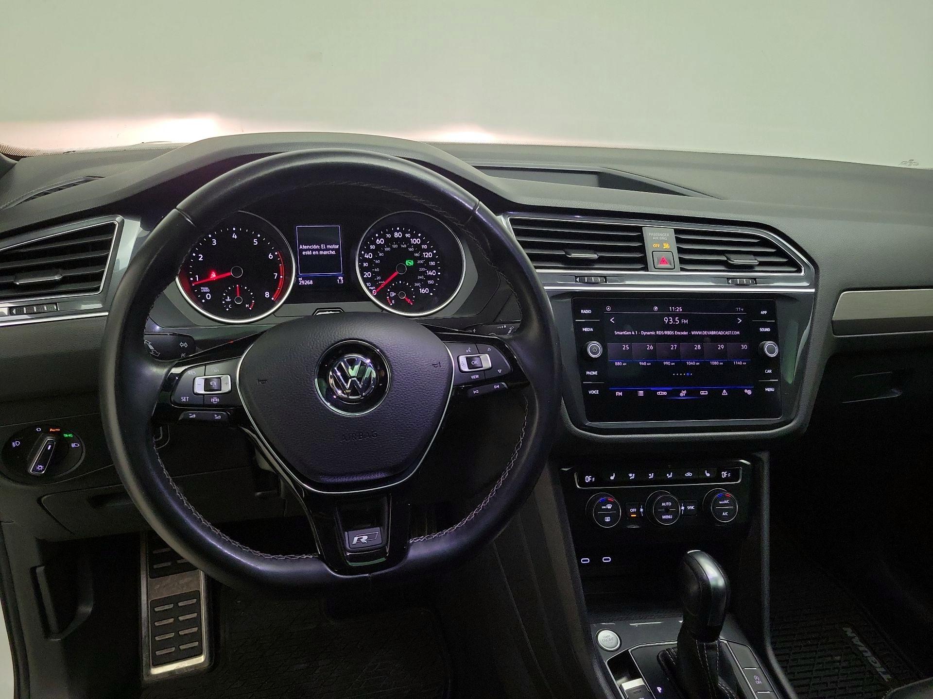 Thumbnail: 2021 Volkswagen Tiguan - 10
