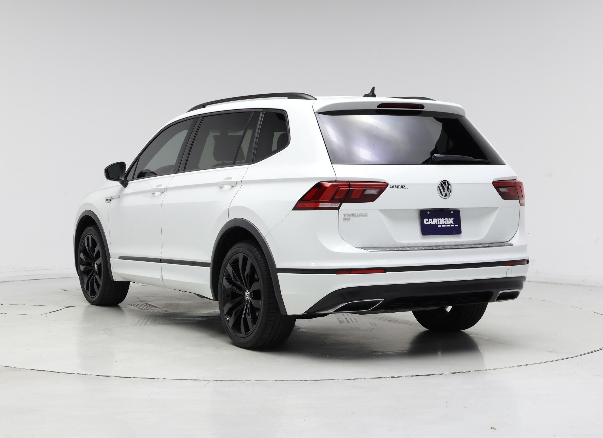 Thumbnail: 2021 Volkswagen Tiguan - 2