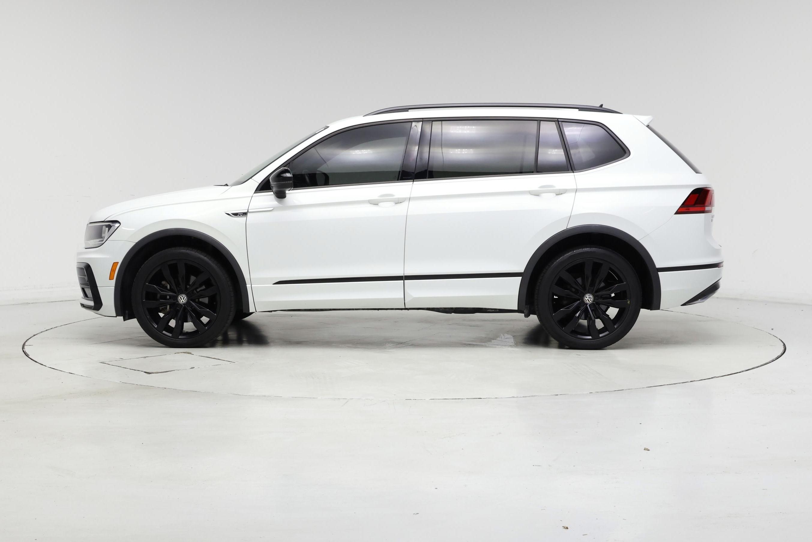 Thumbnail: 2021 Volkswagen Tiguan - 3