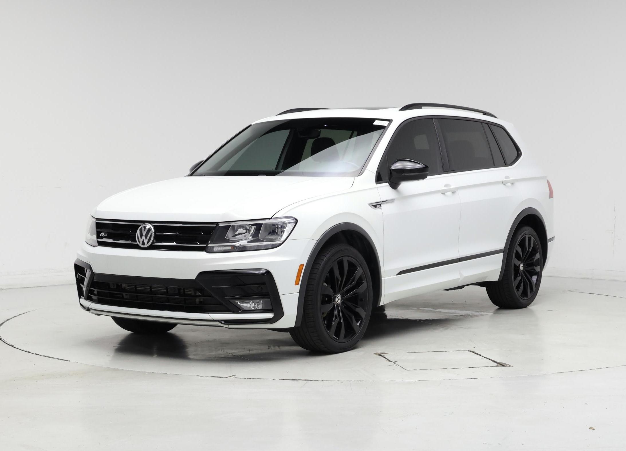Thumbnail: 2021 Volkswagen Tiguan - 4