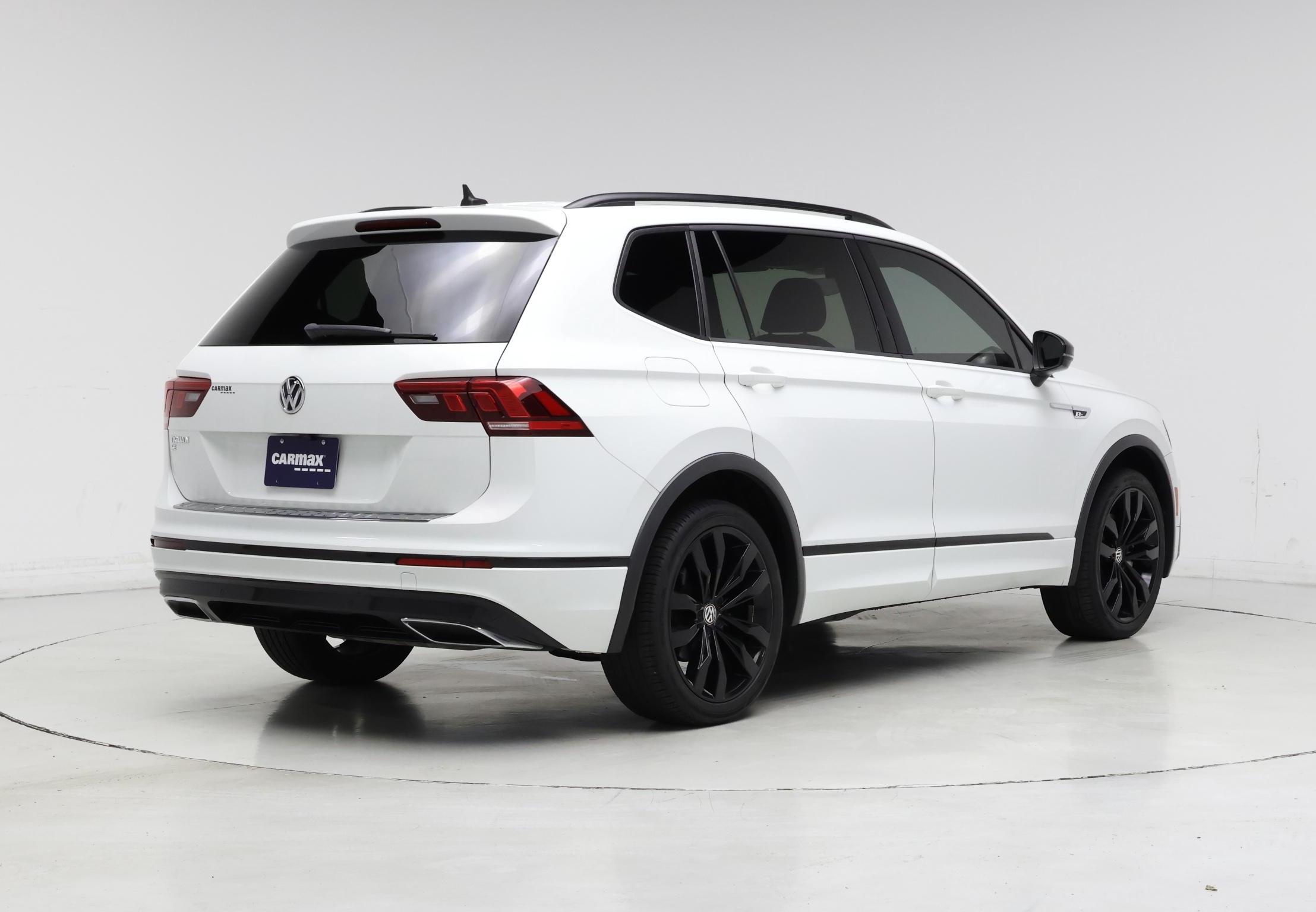 Thumbnail: 2021 Volkswagen Tiguan - 8
