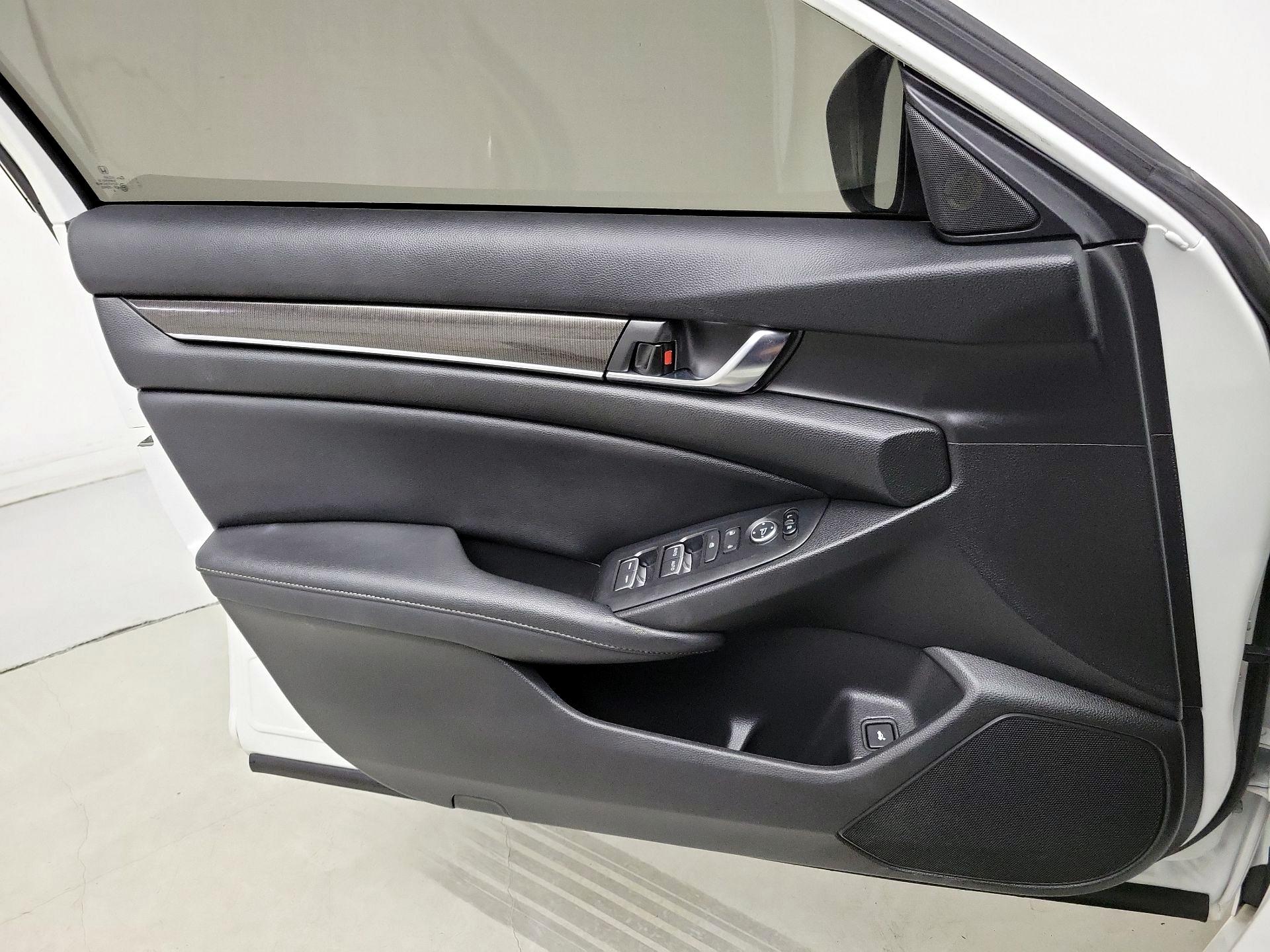 Thumbnail: 2021 Honda Accord - 12