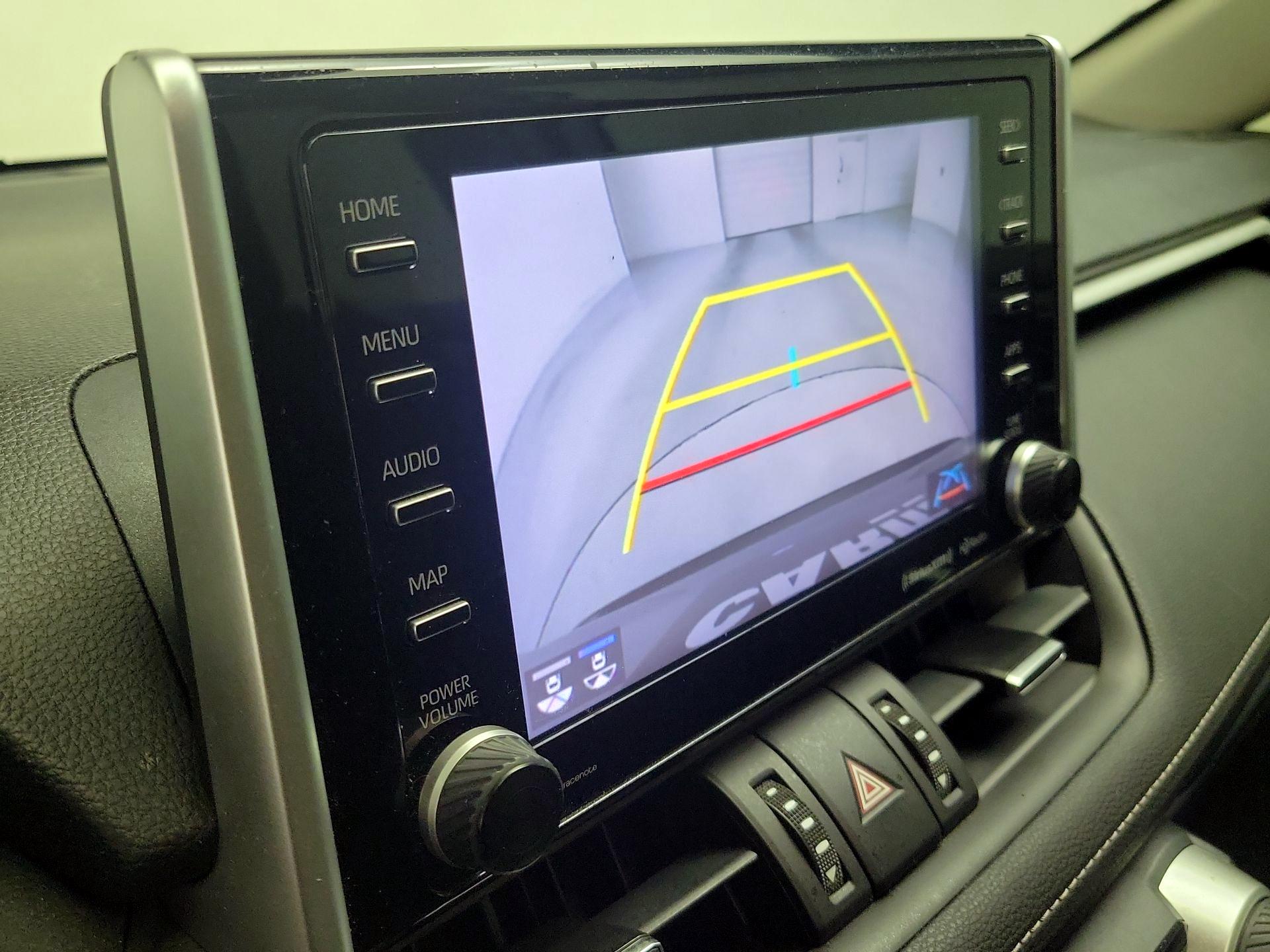 Thumbnail: 2019 Toyota RAV4 - 15