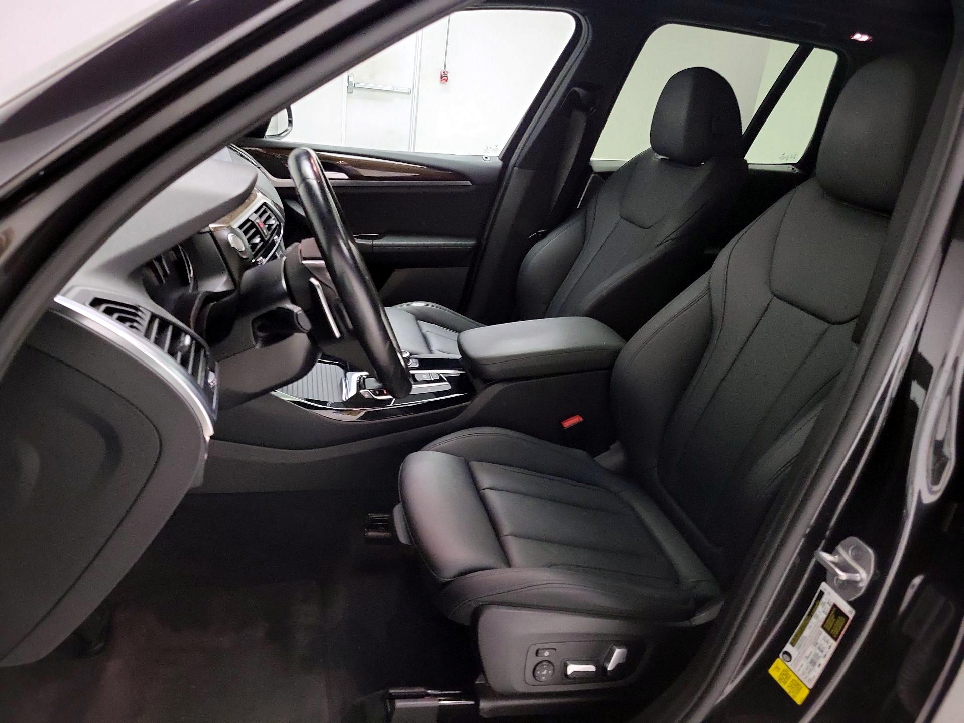 Thumbnail: 2021 BMW X3 - 11