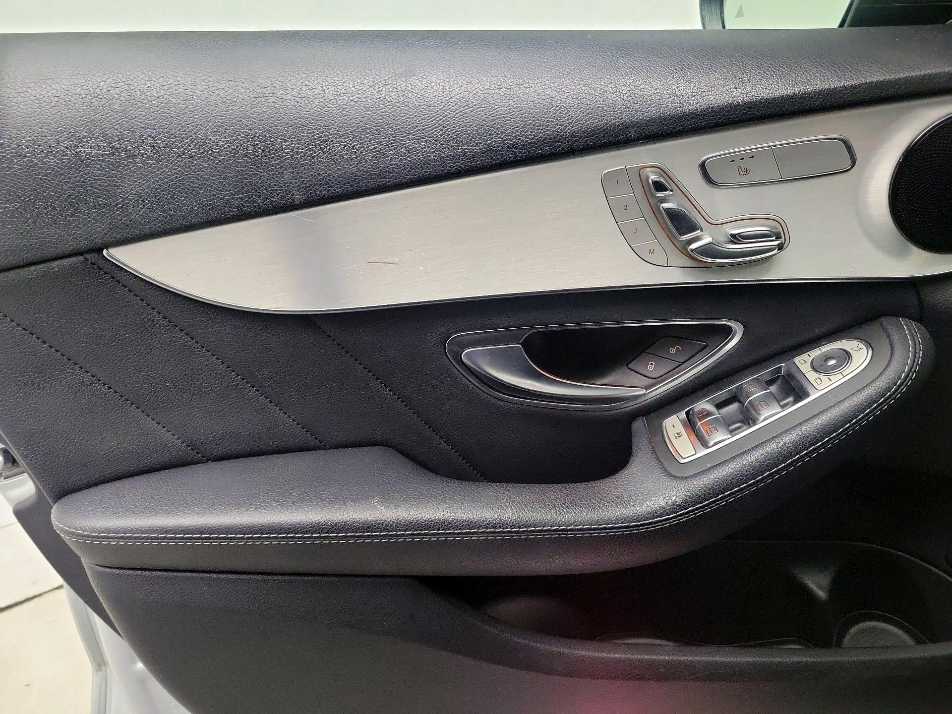 Thumbnail: 2019 Mercedes-Benz C-Class - 12