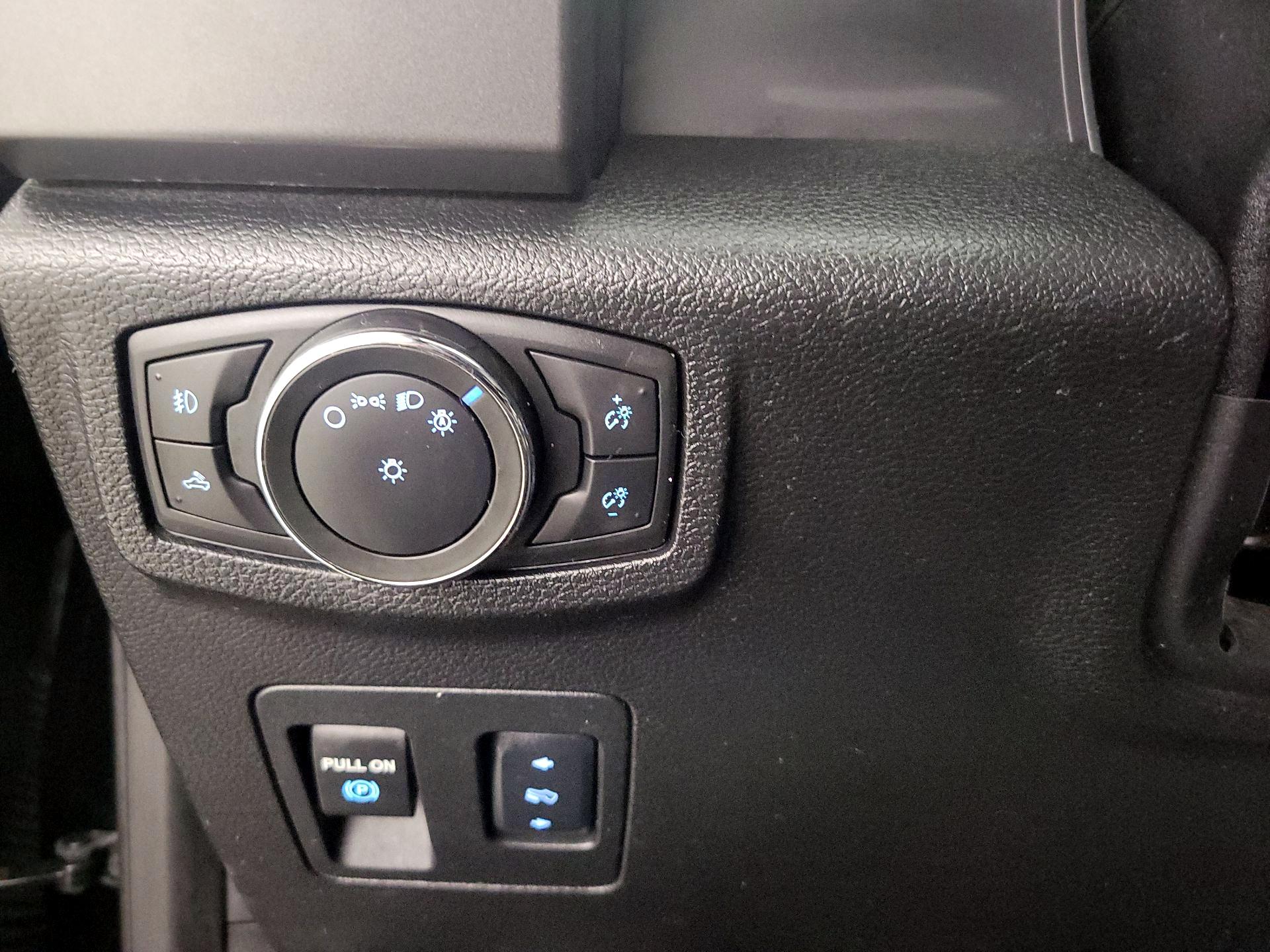 Thumbnail: 2016 Ford F-150 - 13