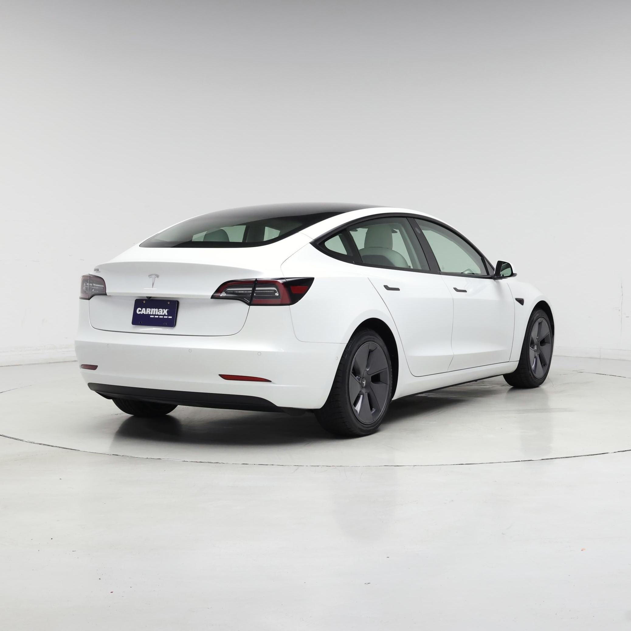 Thumbnail: 2022 Tesla Model 3 - 8
