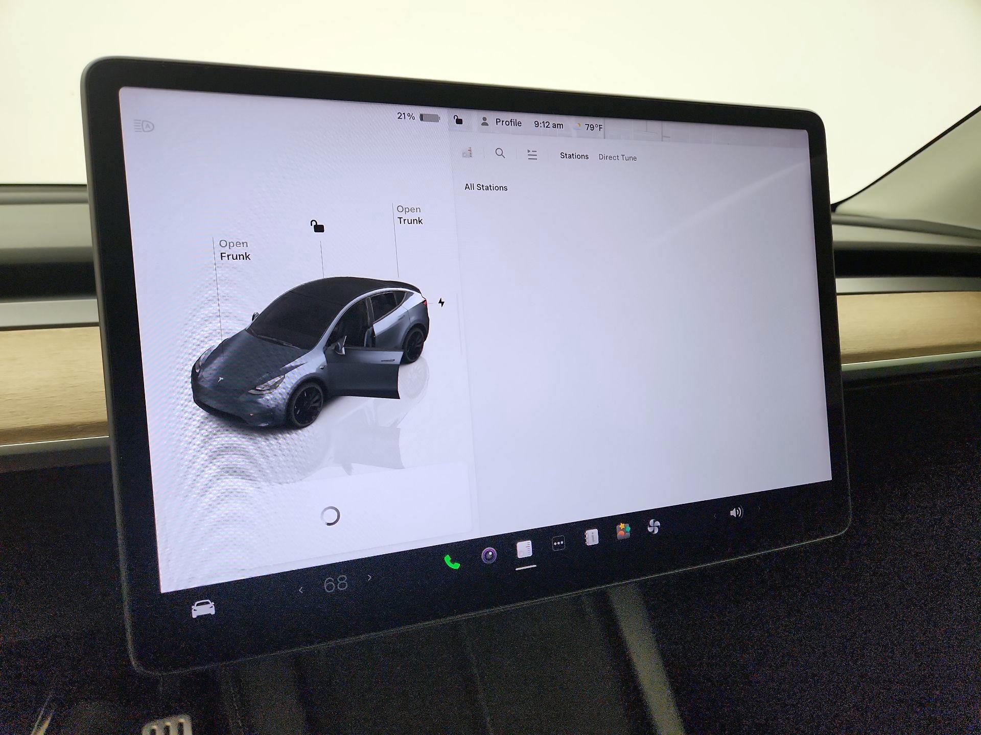 Thumbnail: 2022 Tesla Model Y - 15