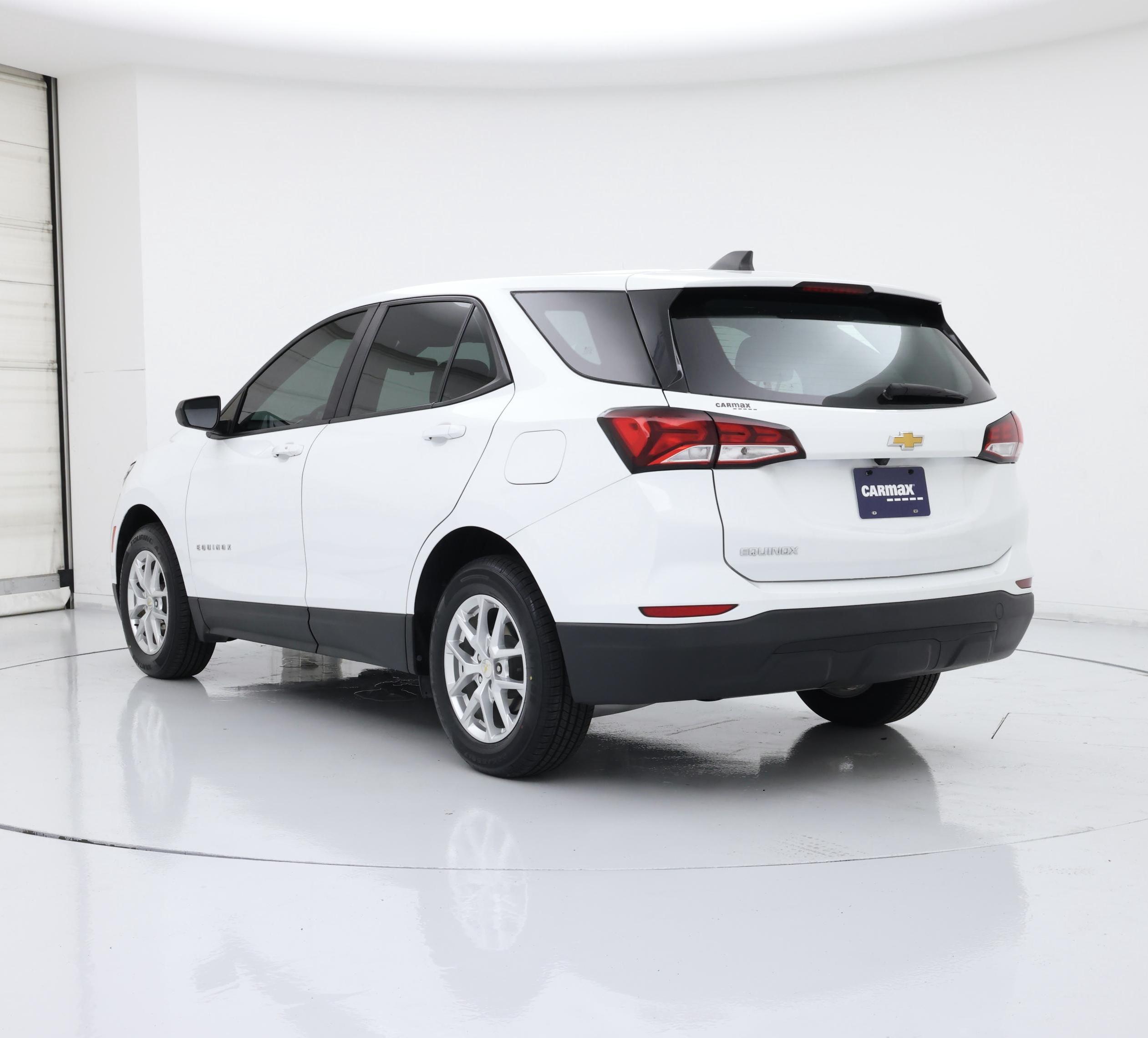Thumbnail: 2022 Chevrolet Equinox - 2