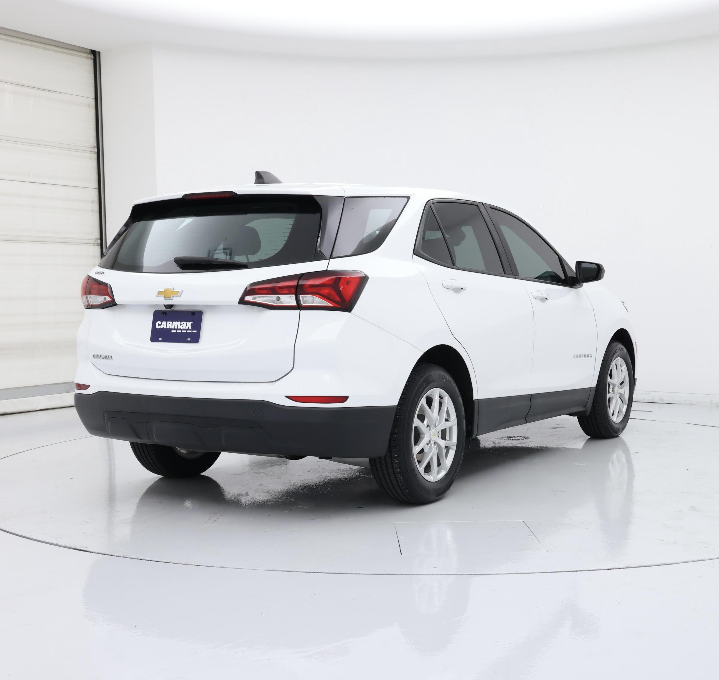 Thumbnail: 2022 Chevrolet Equinox - 8