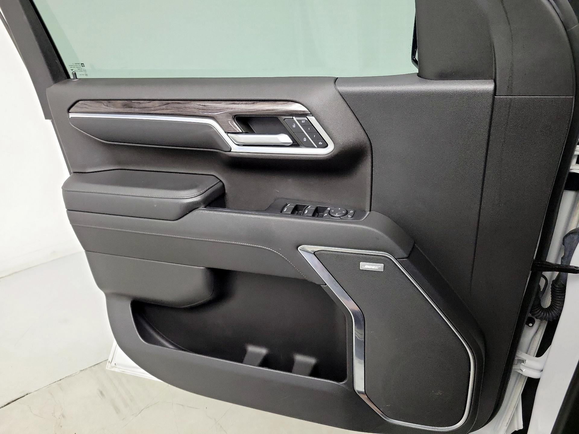 Thumbnail: 2022 Chevrolet Silverado 1500 - 12