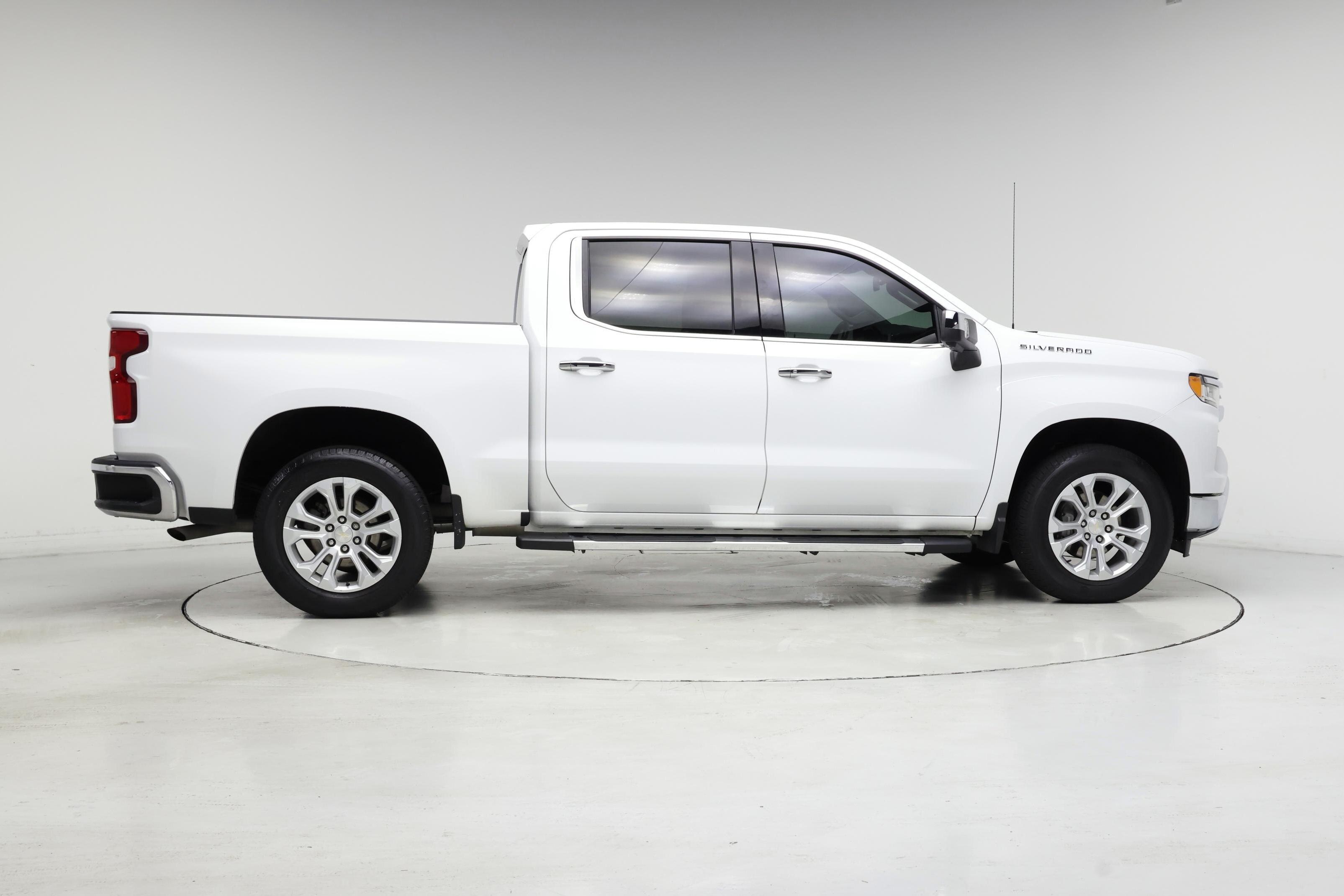 Thumbnail: 2022 Chevrolet Silverado 1500 - 7