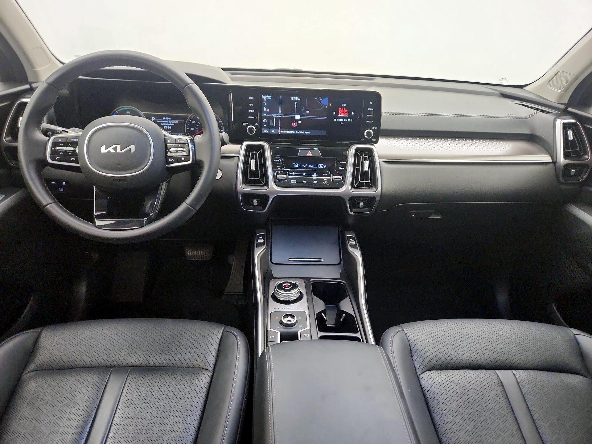 Thumbnail: 2023 Kia Sorento - 9