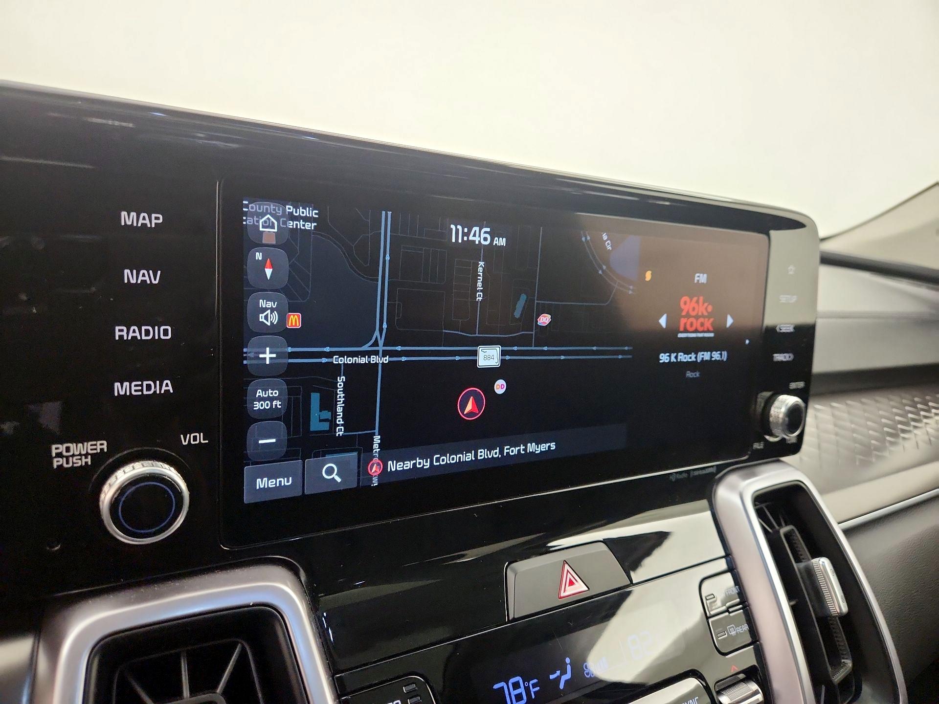 Thumbnail: 2023 Kia Sorento - 14