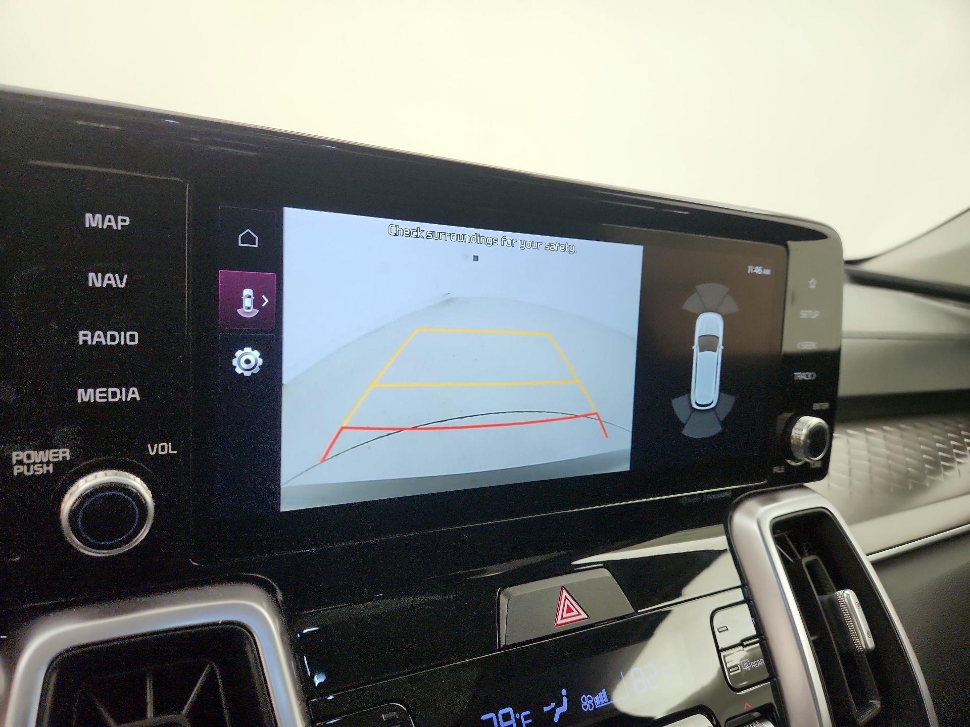 Thumbnail: 2023 Kia Sorento - 15