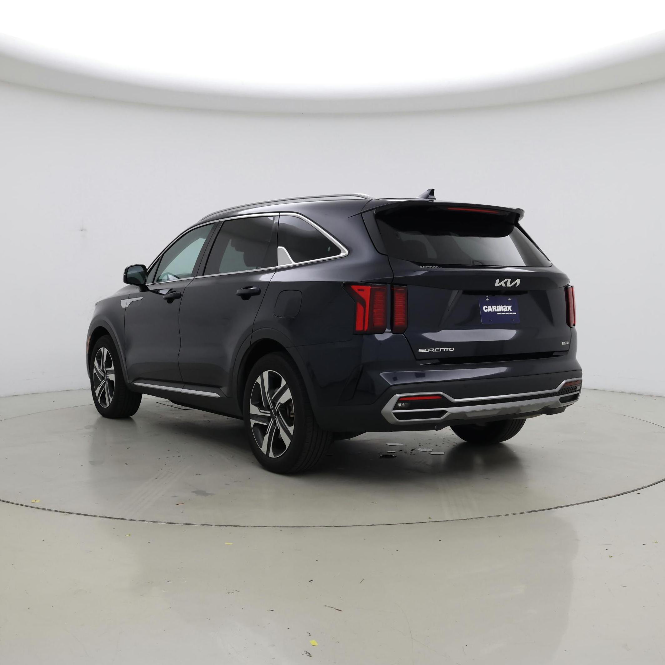 Thumbnail: 2023 Kia Sorento - 2