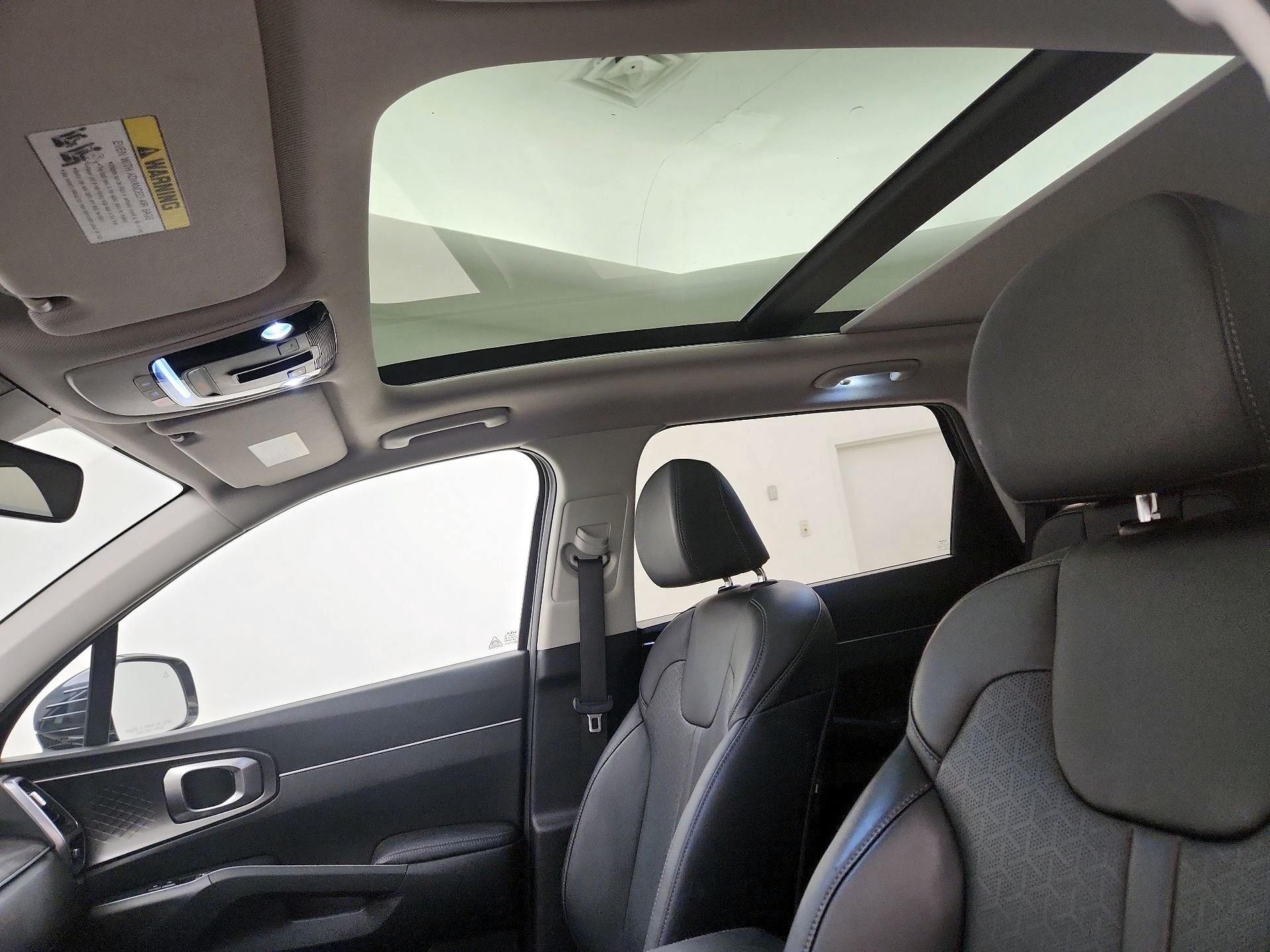 Thumbnail: 2023 Kia Sorento - 20