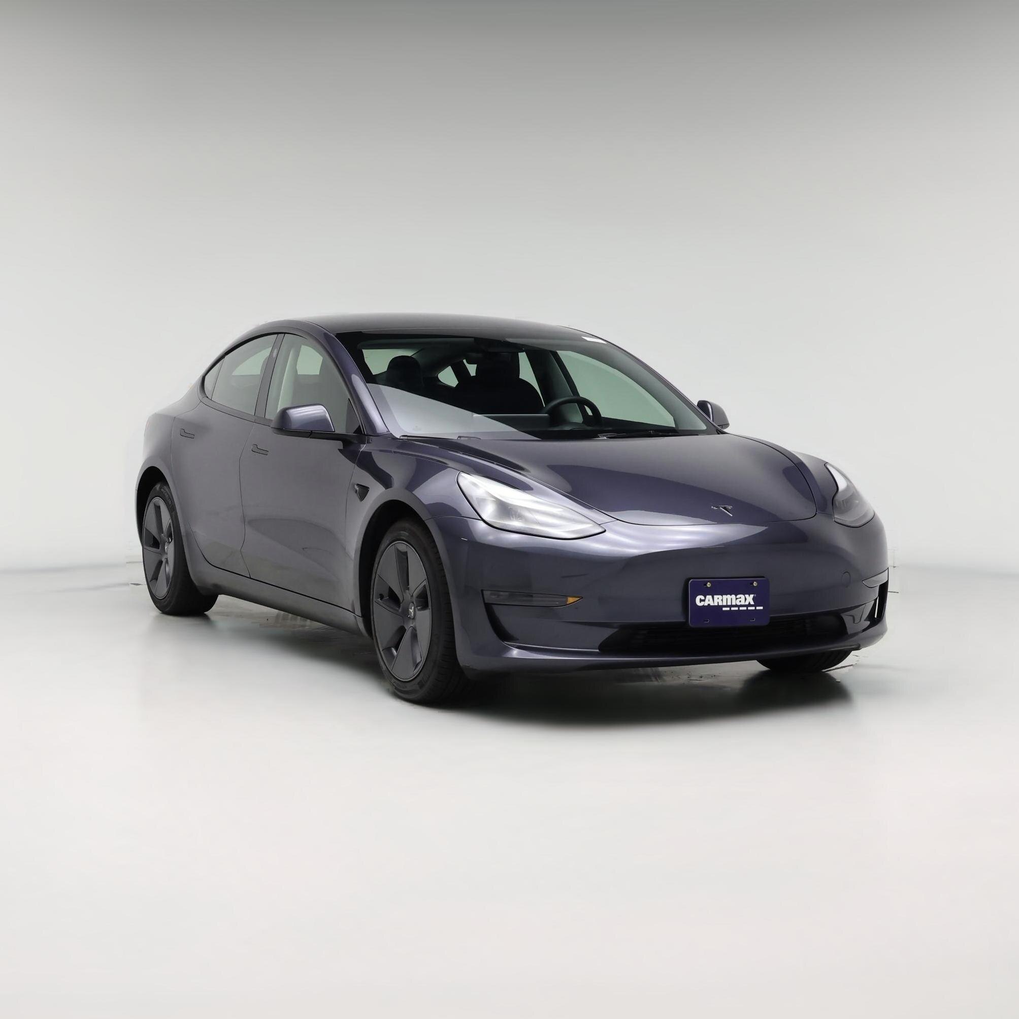 Thumbnail: 2023 Tesla Model 3 - 1