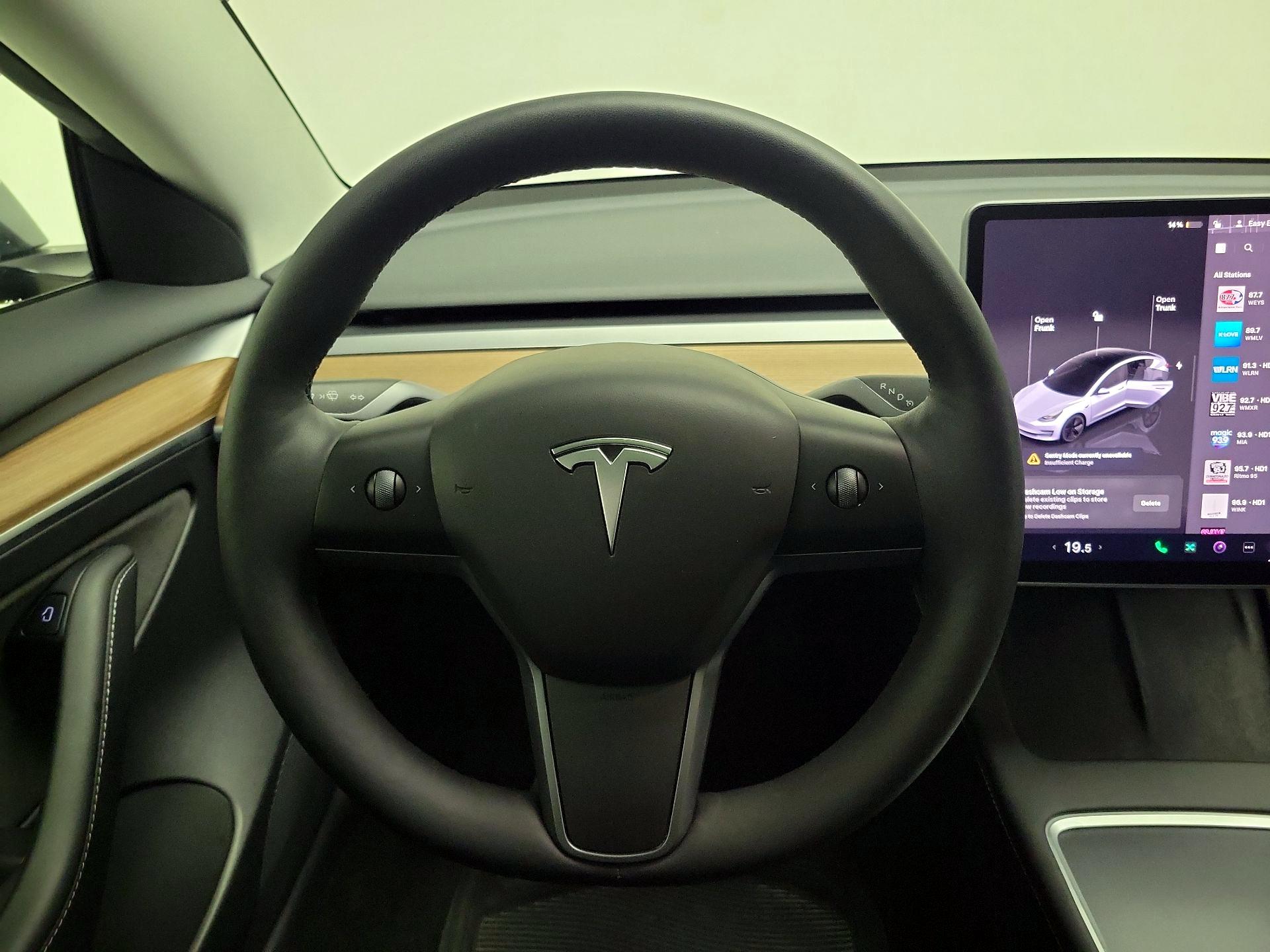 Thumbnail: 2023 Tesla Model 3 - 10