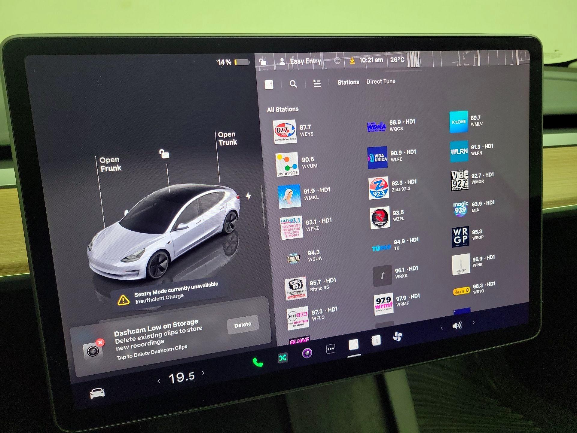 Thumbnail: 2023 Tesla Model 3 - 15