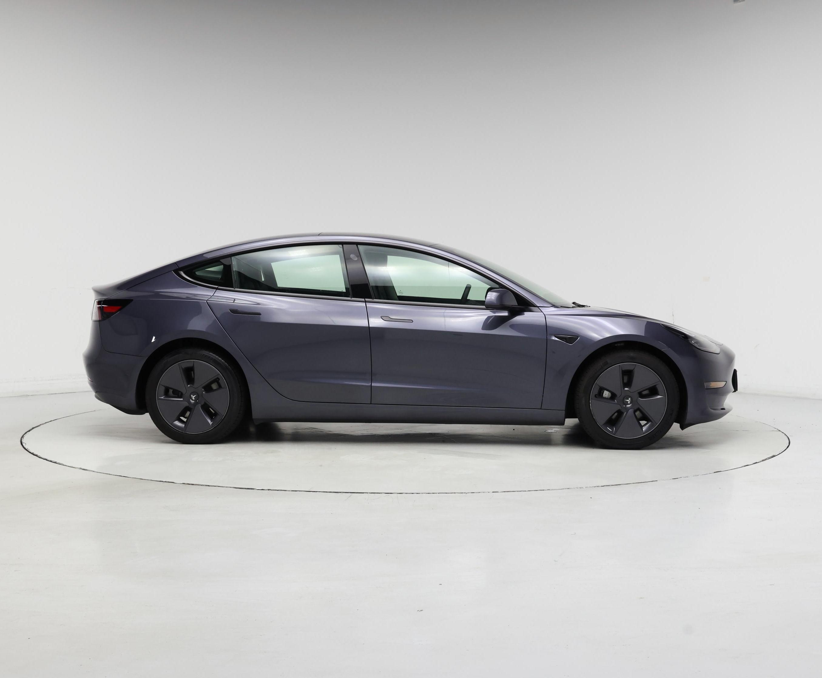 Thumbnail: 2023 Tesla Model 3 - 7