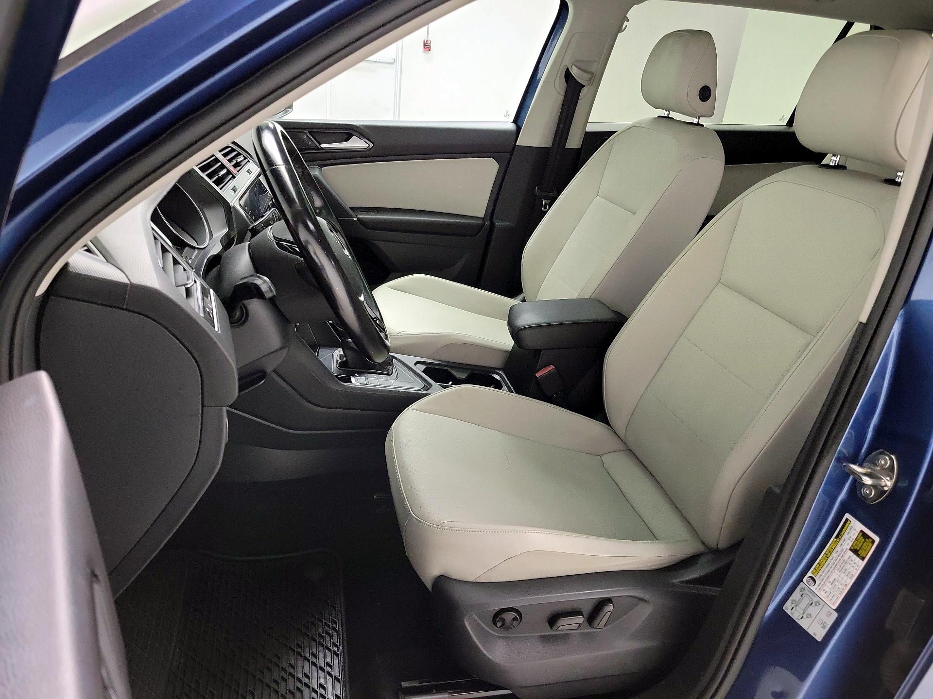 Thumbnail: 2018 Volkswagen Tiguan - 11