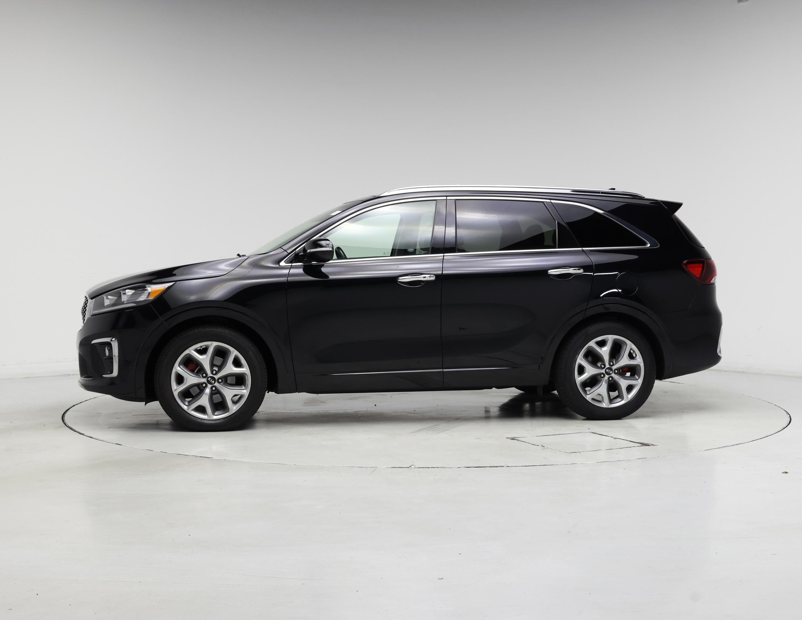 Thumbnail: 2019 Kia Sorento - 3
