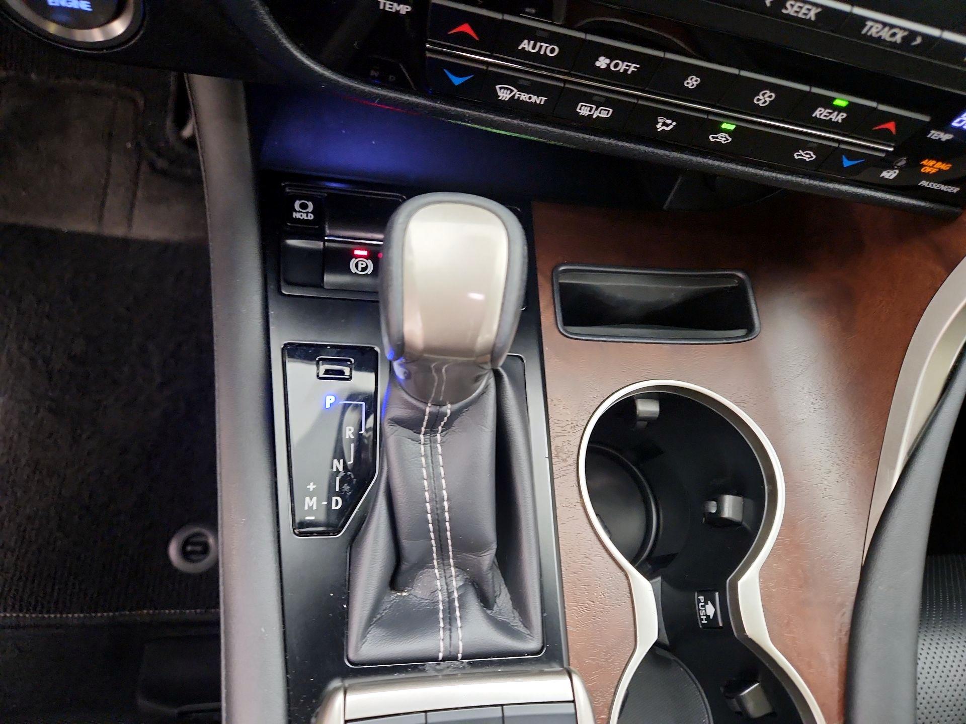 Thumbnail: 2020 Lexus RX - 17