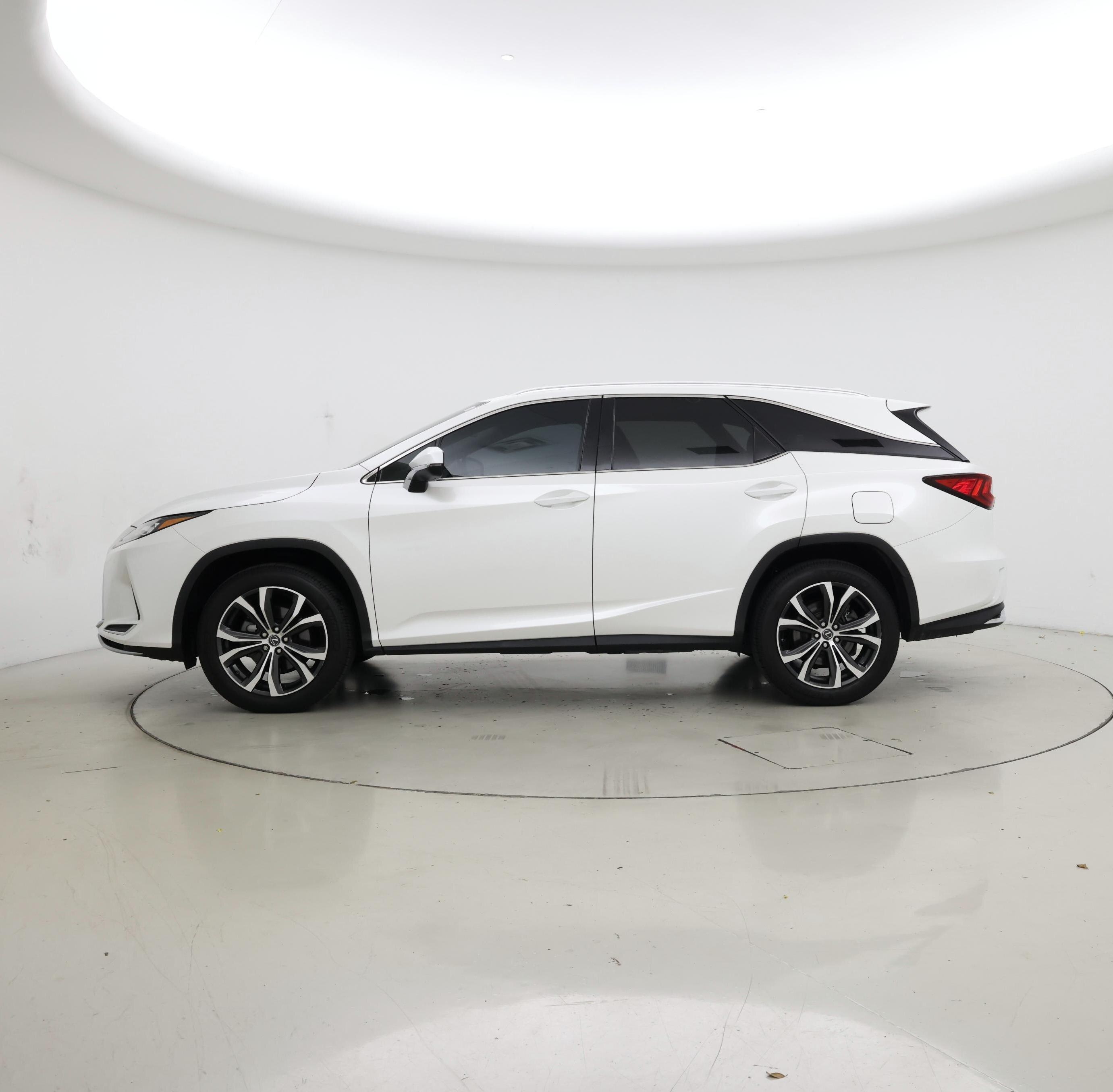 Thumbnail: 2020 Lexus RX - 3