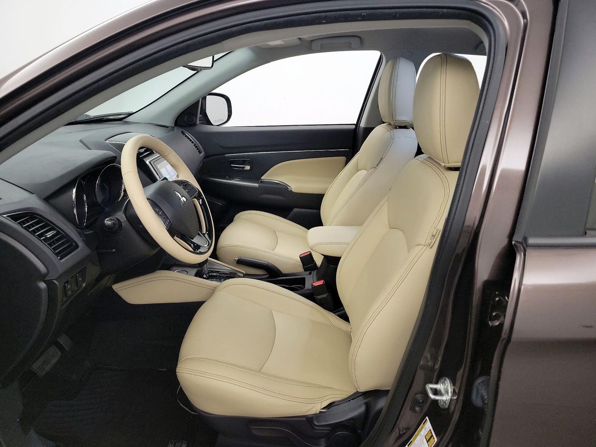 Thumbnail: 2020 Mitsubishi Outlander Sport - 11