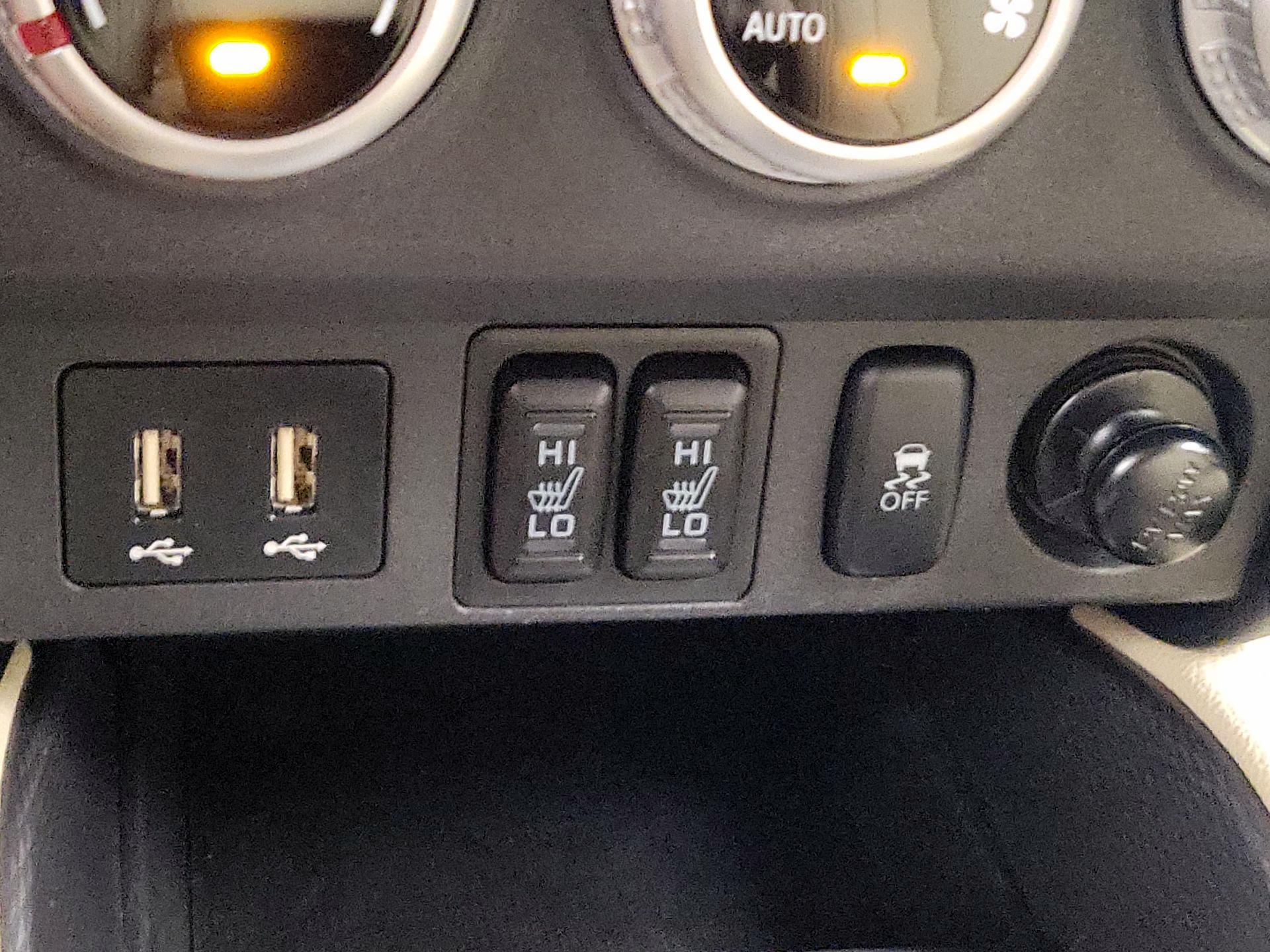 Thumbnail: 2020 Mitsubishi Outlander Sport - 18