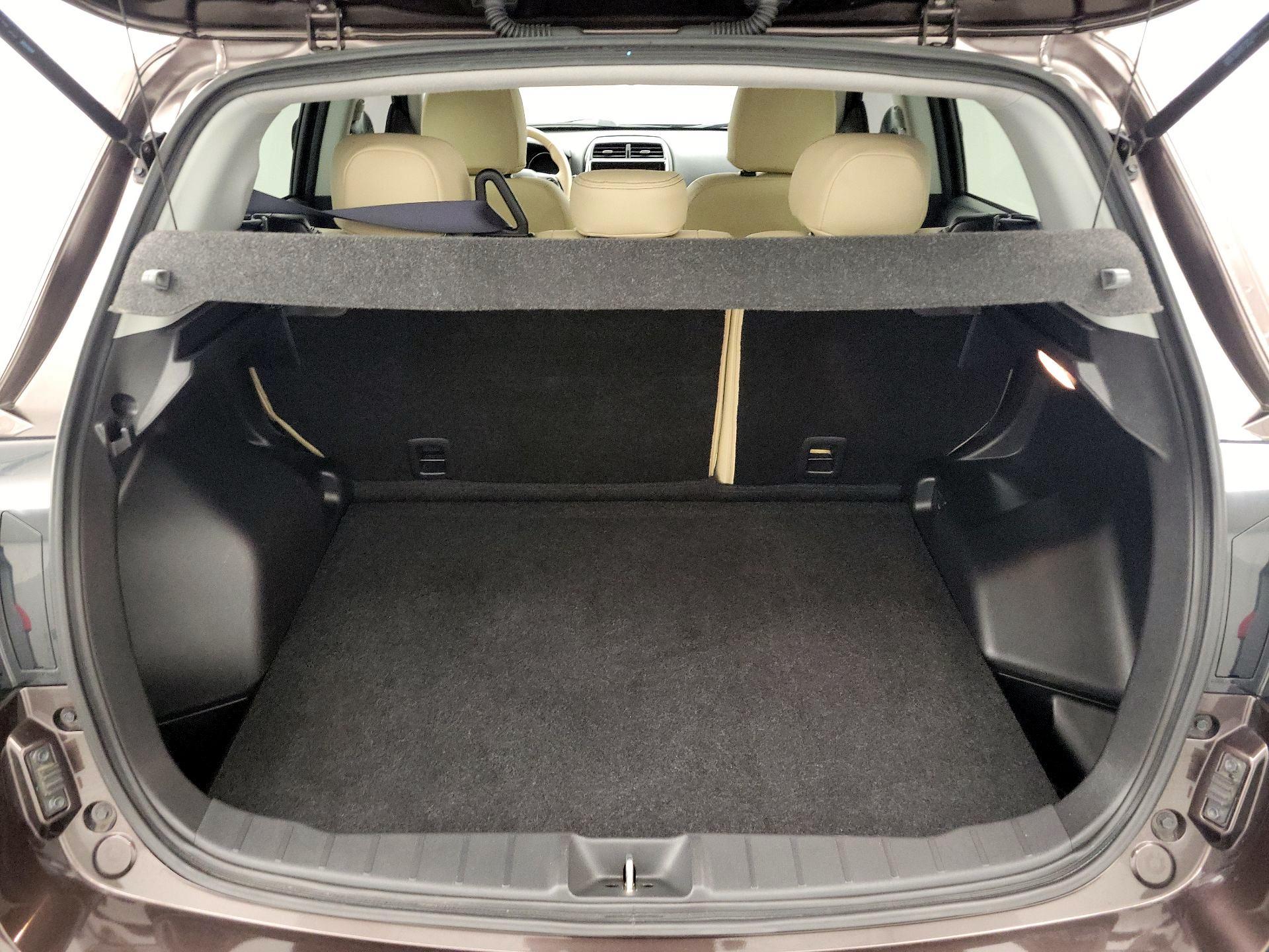 Thumbnail: 2020 Mitsubishi Outlander Sport - 20