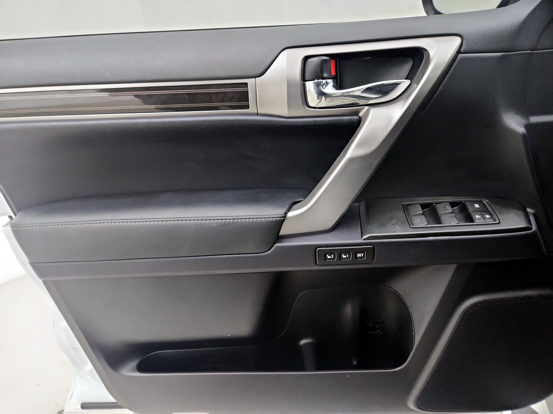 Thumbnail: 2023 Lexus GX - 12
