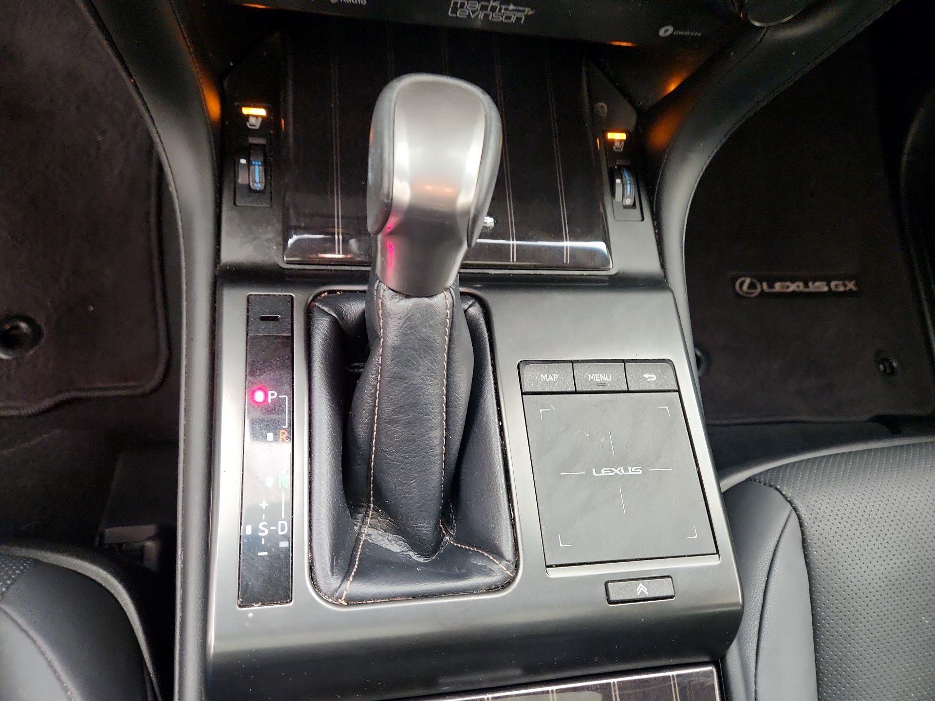 Thumbnail: 2023 Lexus GX - 18