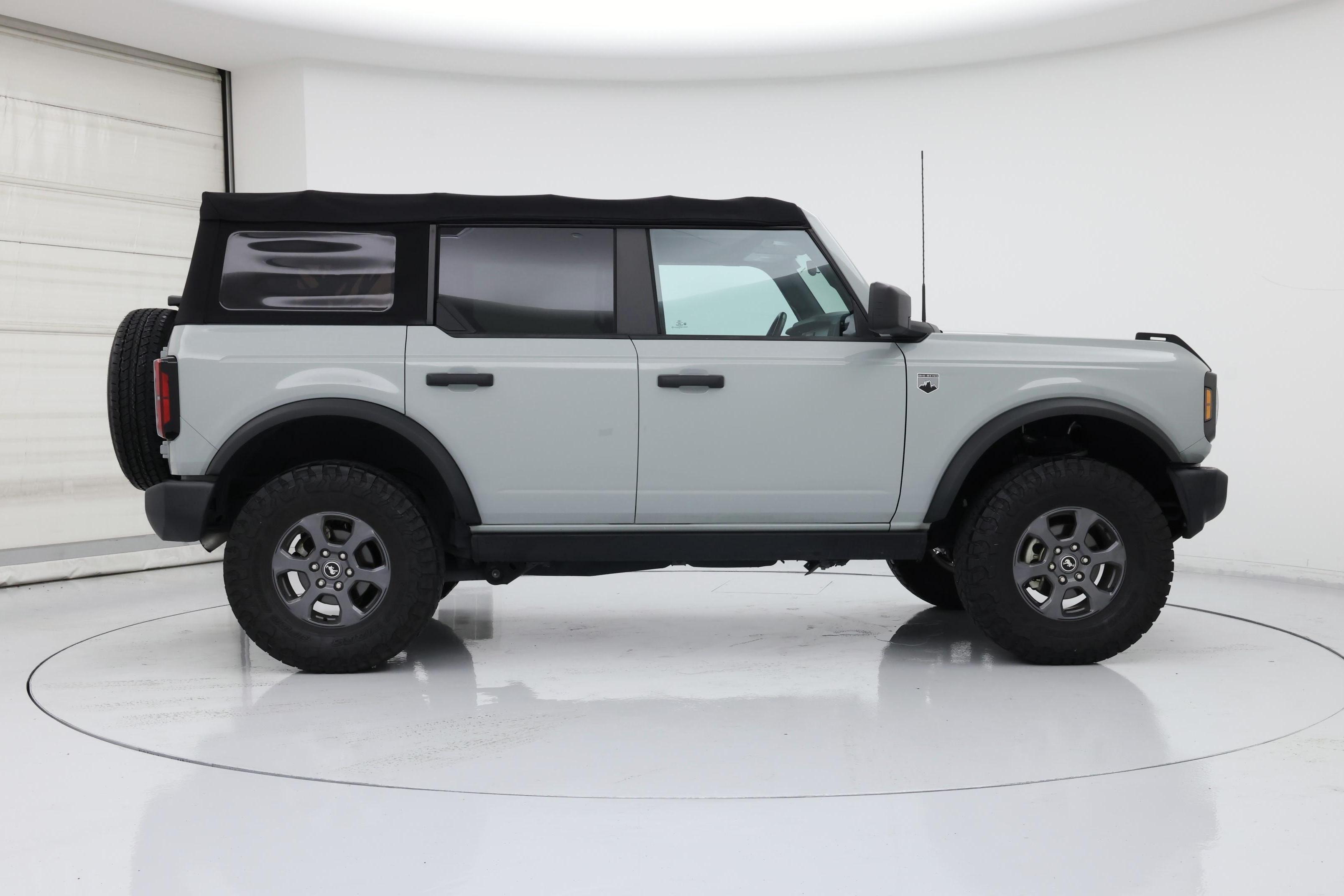 Thumbnail: 2022 Ford Bronco - 7