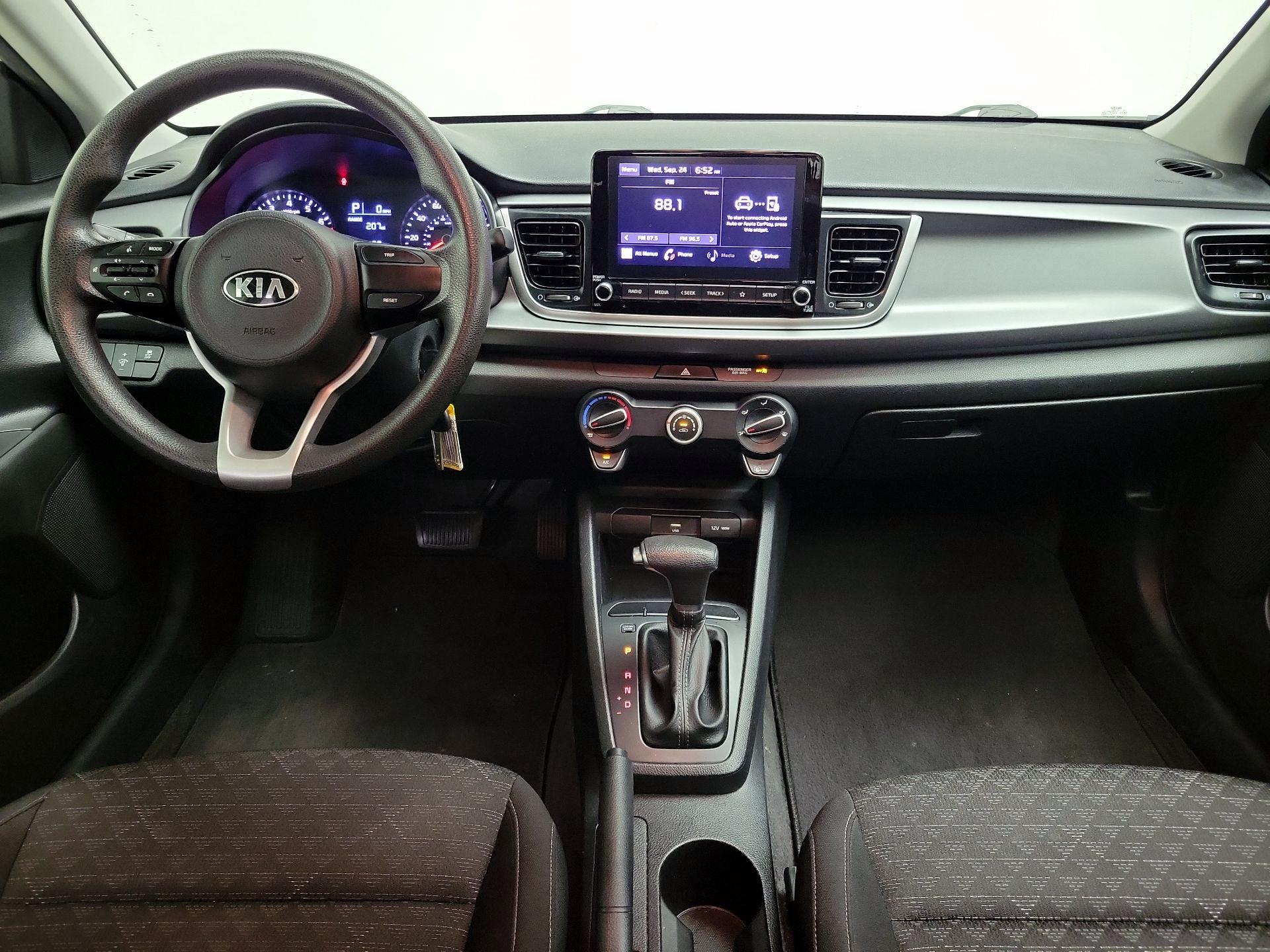Thumbnail: 2021 Kia Rio - 9