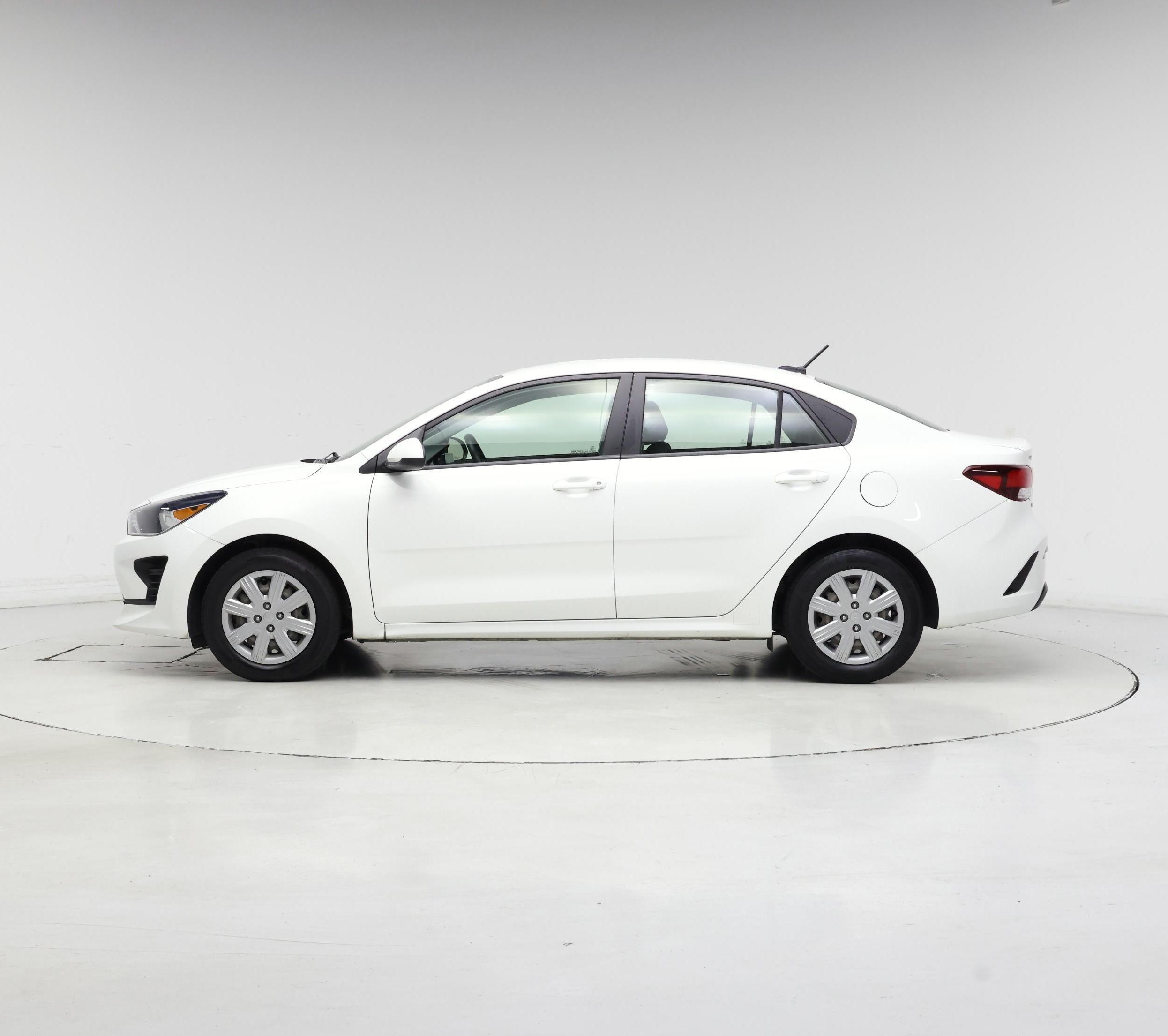 Thumbnail: 2021 Kia Rio - 3