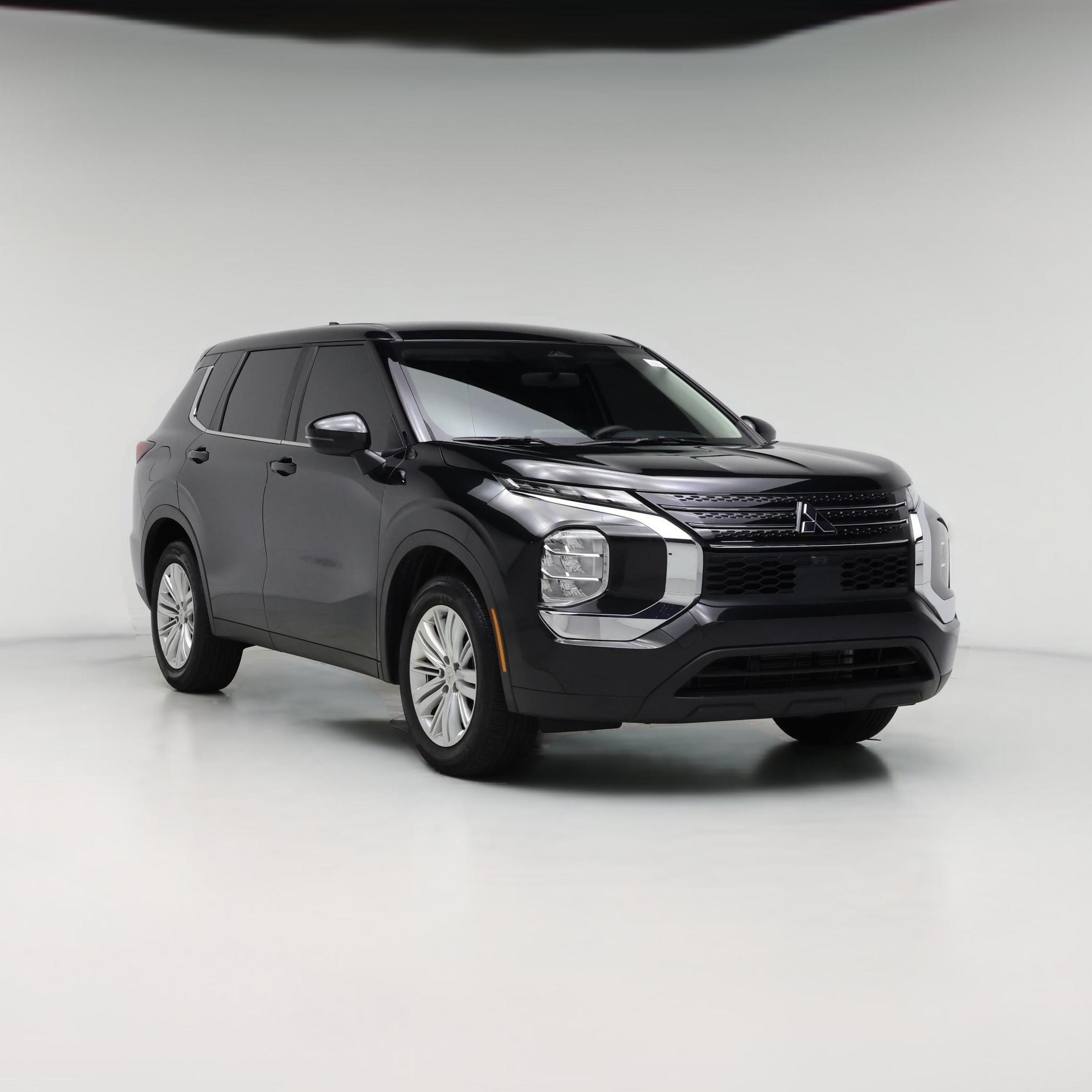 Thumbnail: 2024 Mitsubishi Outlander - 1