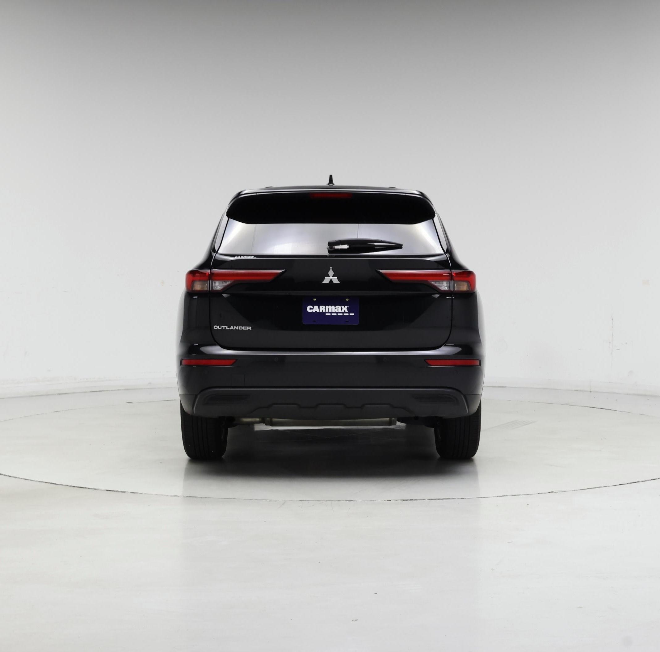 Thumbnail: 2024 Mitsubishi Outlander - 6