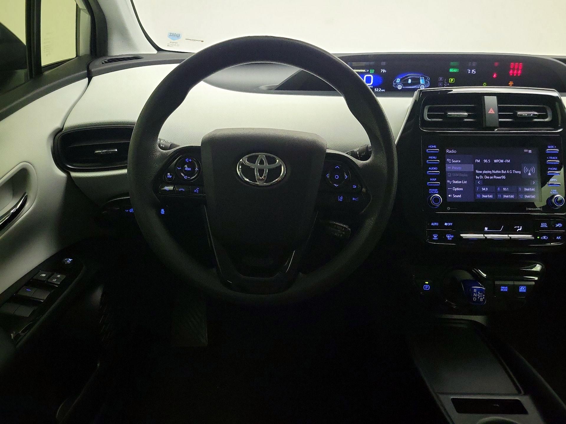 Thumbnail: 2022 Toyota Prius - 10