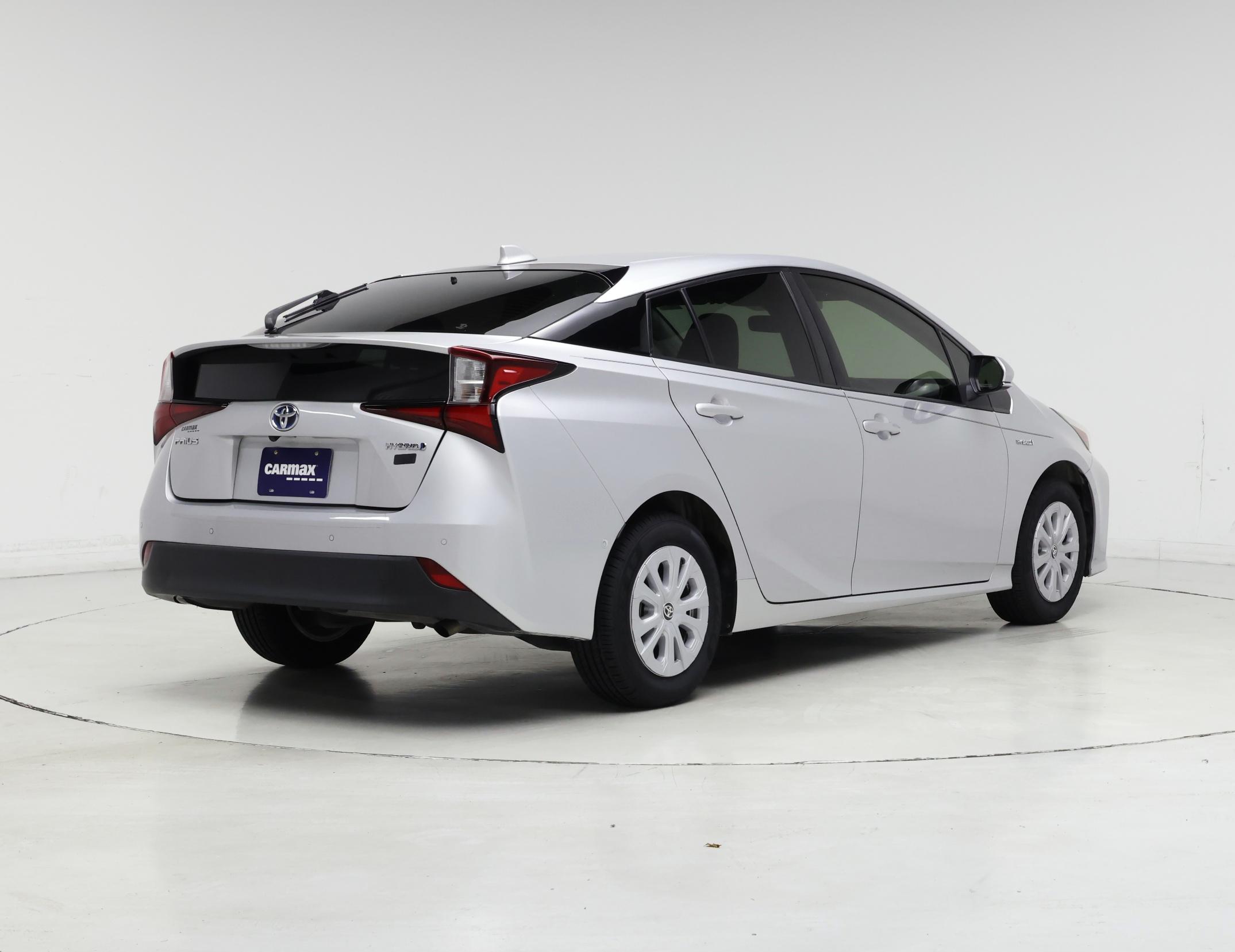 Thumbnail: 2022 Toyota Prius - 8