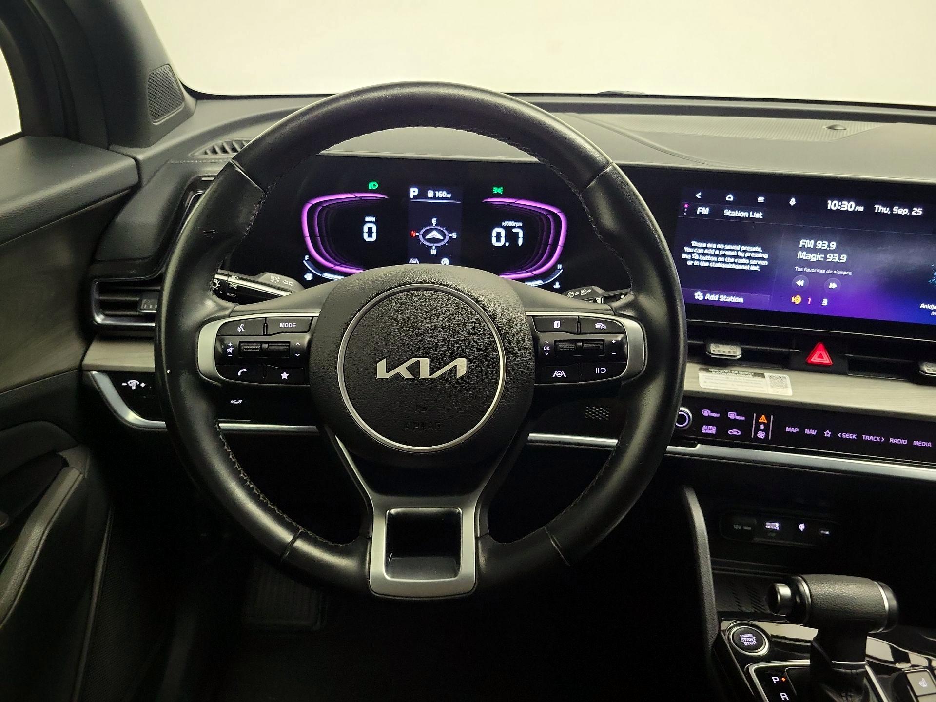 Thumbnail: 2023 Kia Sportage - 10