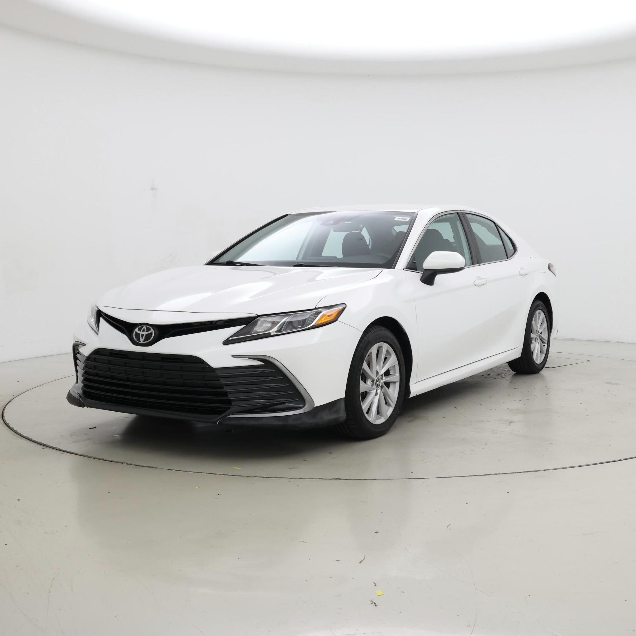 Thumbnail: 2022 Toyota Camry - 4