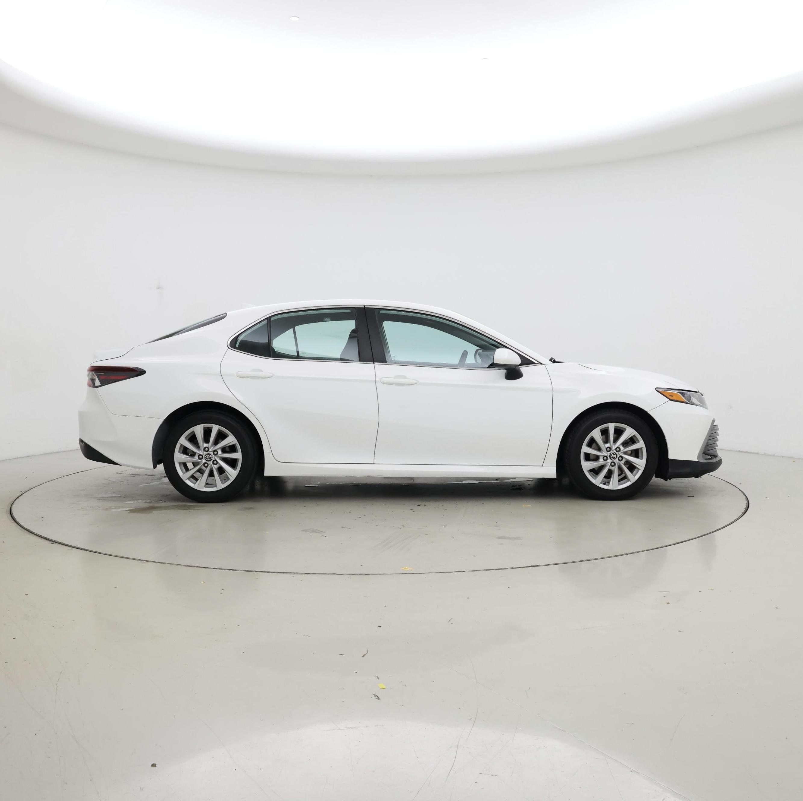 Thumbnail: 2022 Toyota Camry - 7