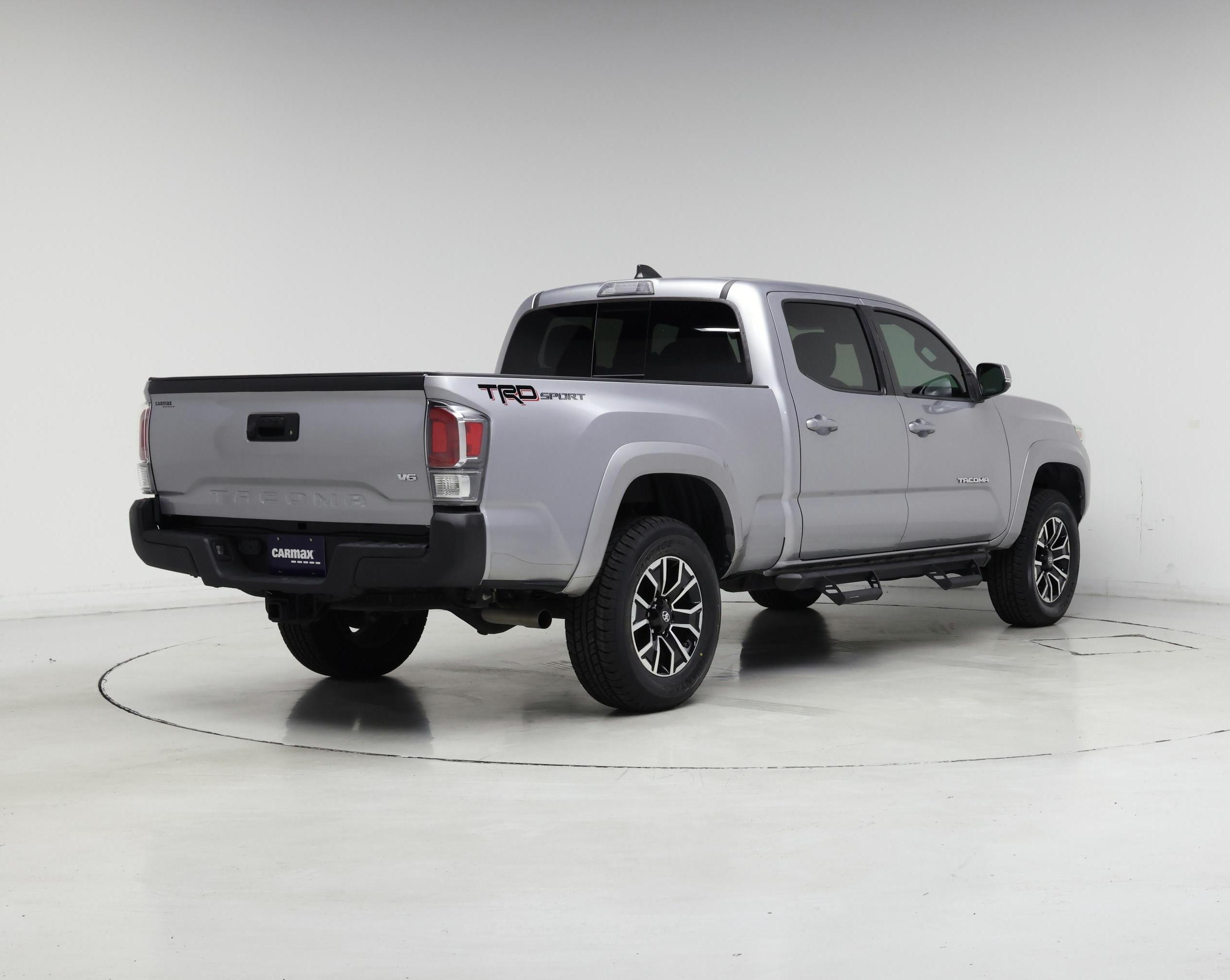 Thumbnail: 2020 Toyota Tacoma - 8