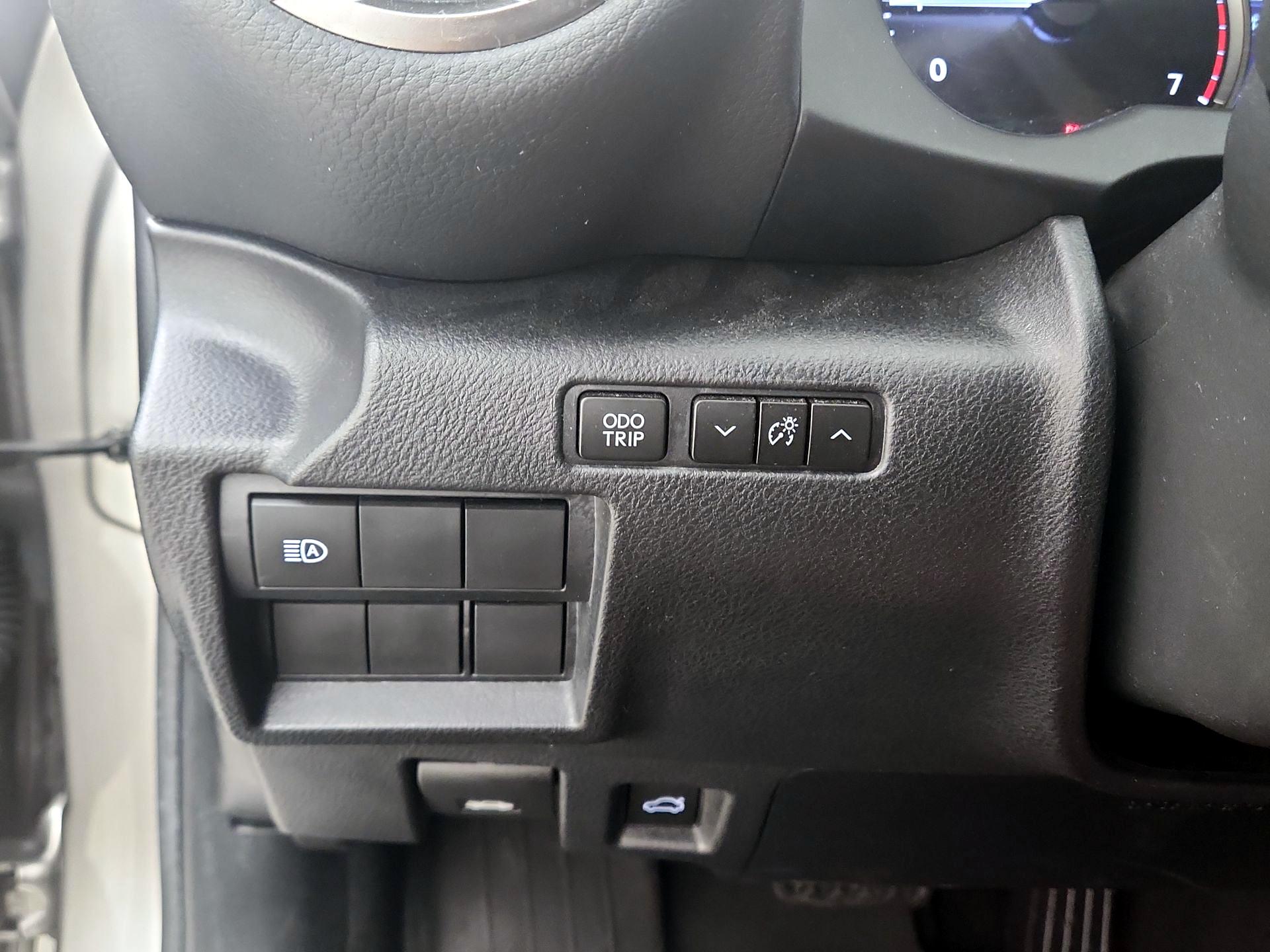 Thumbnail: 2022 Lexus IS - 13