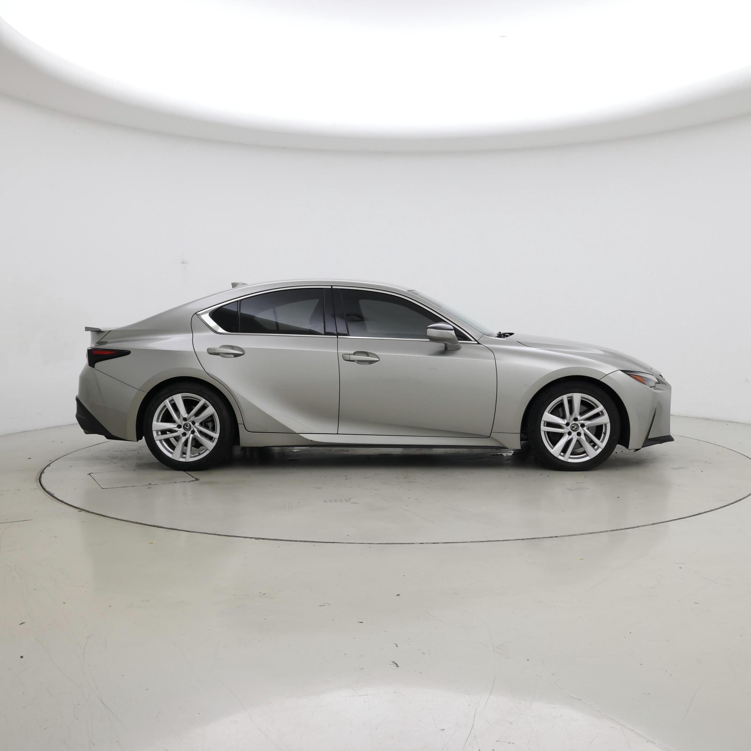 Thumbnail: 2022 Lexus IS - 7